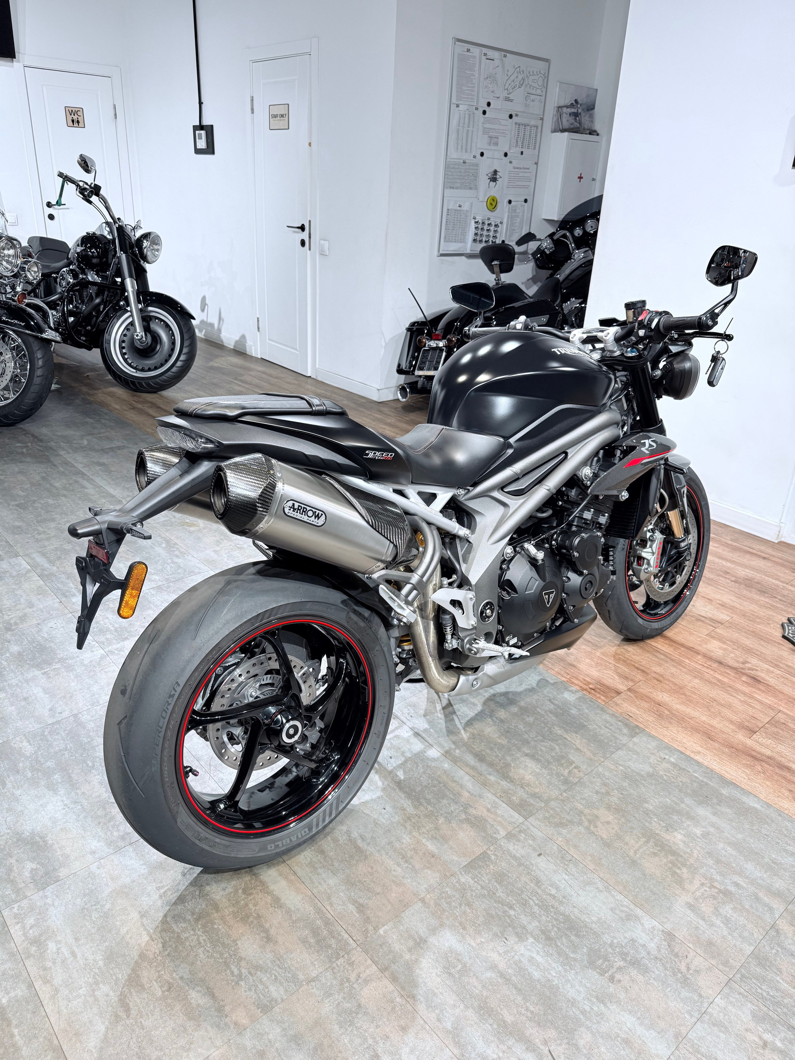2018 ТRIUМРН Sрееd Triplе 1050 RS АRROW. Hello Davidson, Москва. Только хорошие мотоциклы…