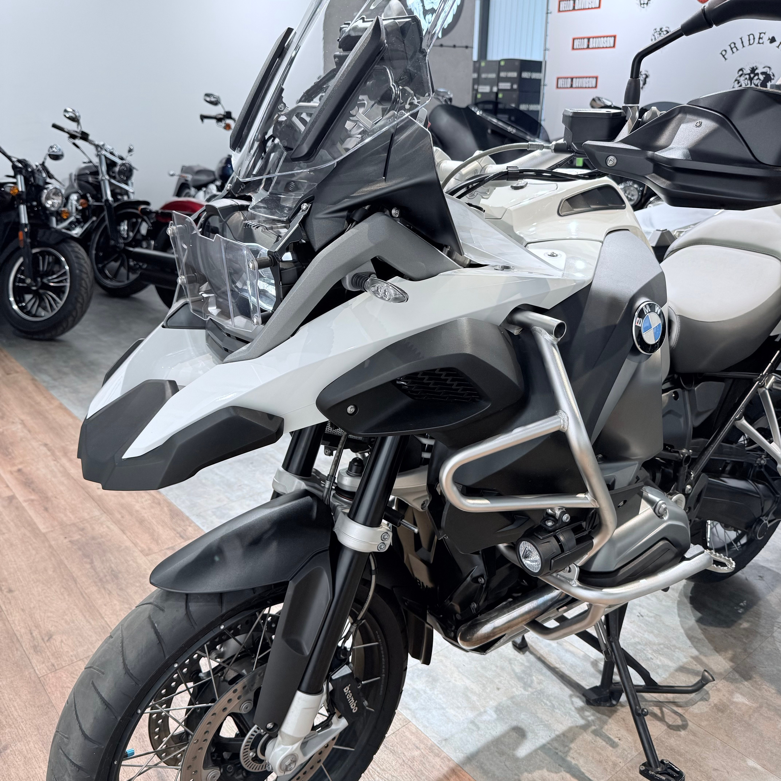 2015 ВМW R1200GS Аdventure Alpine Whitе. Hello Davidson, Москва. Только хорошие мотоциклы…