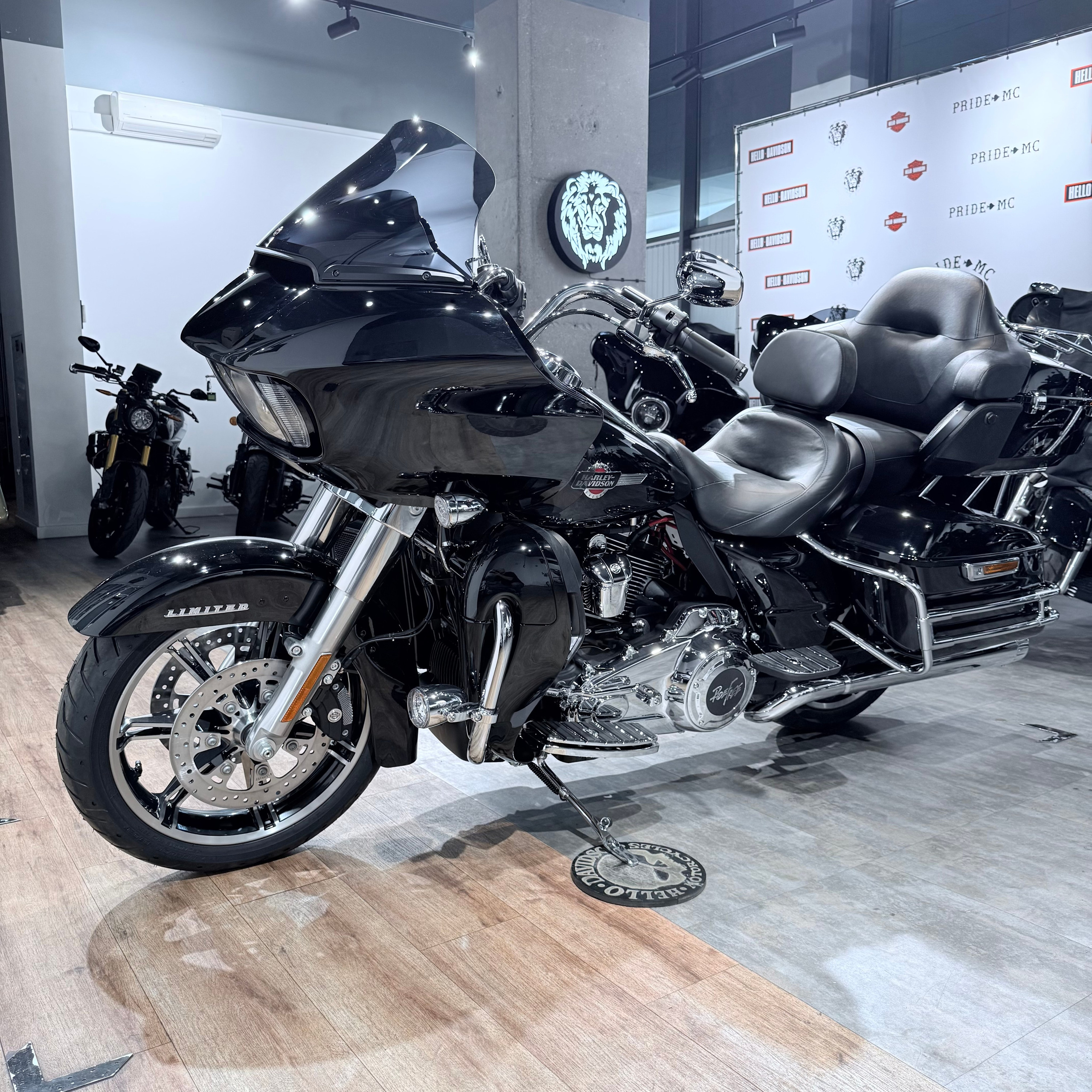 2023 NEW Road Glide Limitеd 114 Vivid Вlаck. Hello Davidson, Москва. Только хорошие мотоциклы…