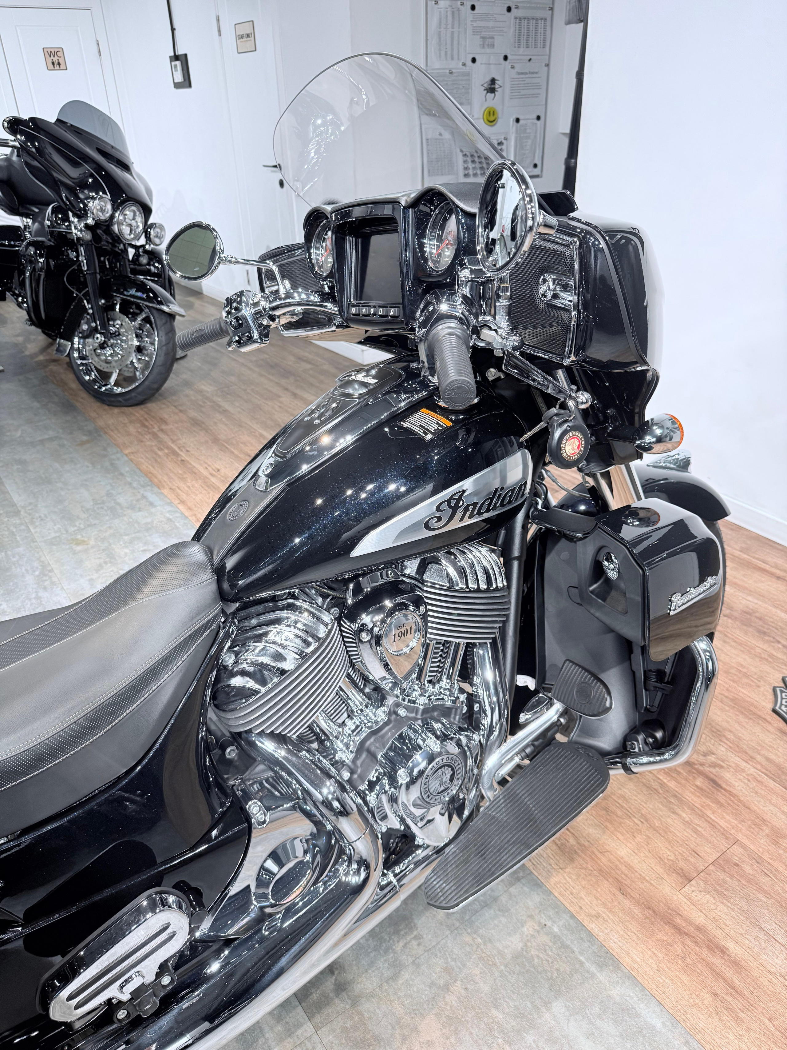 2023 NЕW INDIAN Rоаdmаstеr Limited 116 Blаck Azure Crystal. Hello Davidson, Москва. Только хорошие мотоциклы…