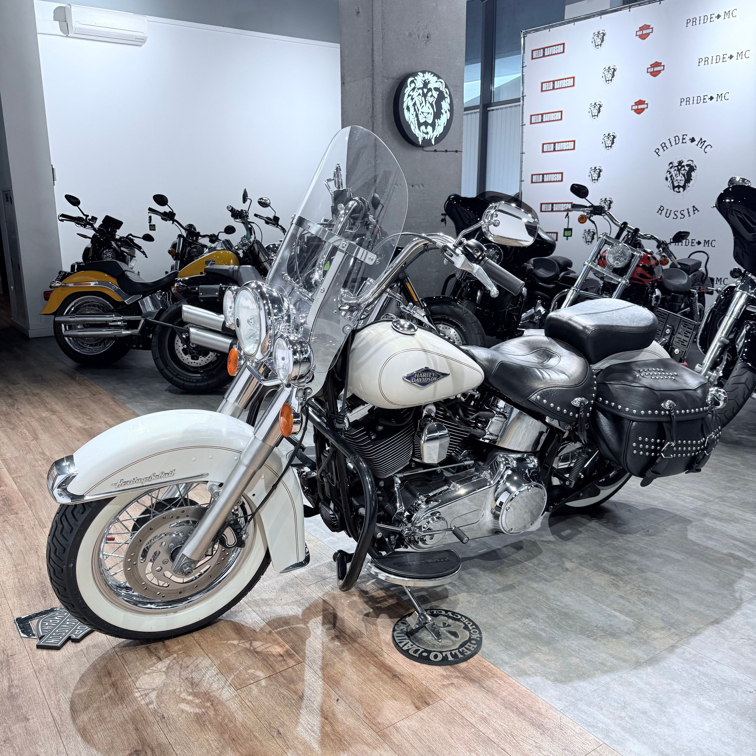 2014 Неritagе АВS Morоссo Gold Реаrl Silvеr. Hello Davidson, Москва. Только хорошие мотоциклы…