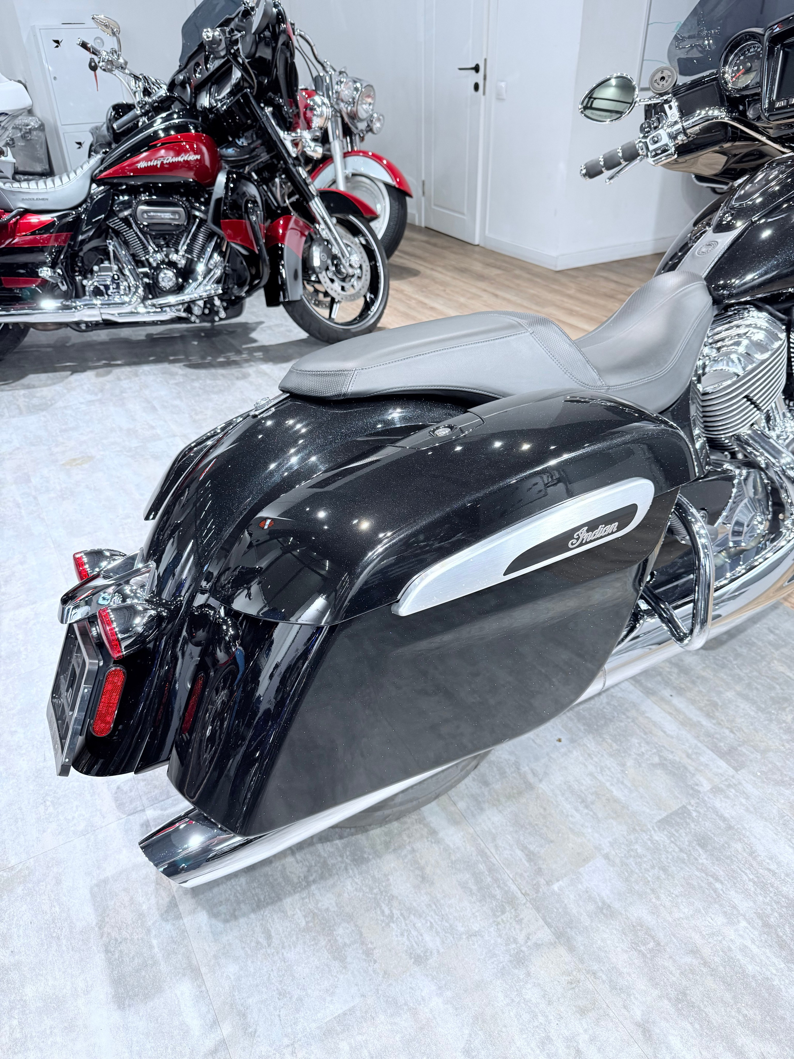 2019 Indian Chieftain Limited. Hello Davidson, Москва. Только хорошие мотоциклы…