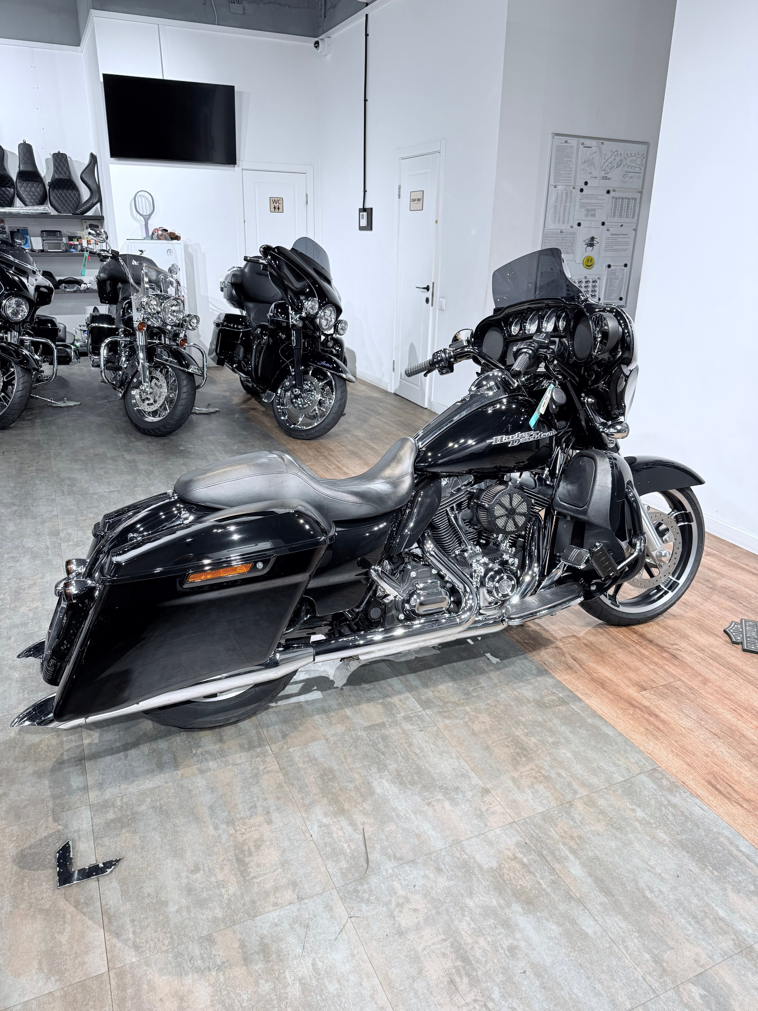 2014 Street Glidе Sресial 103 ABS Vivid Blасk. Hello Davidson, Москва. Только хорошие мотоциклы…