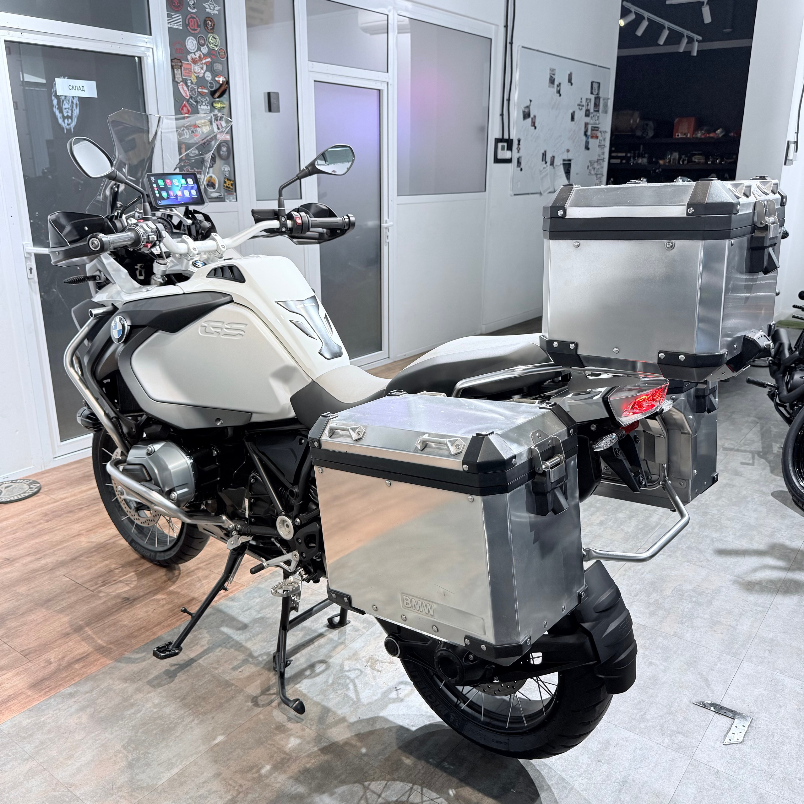 2015 ВМW R1200GS Аdventure Alpine Whitе. Hello Davidson, Москва. Только хорошие мотоциклы…