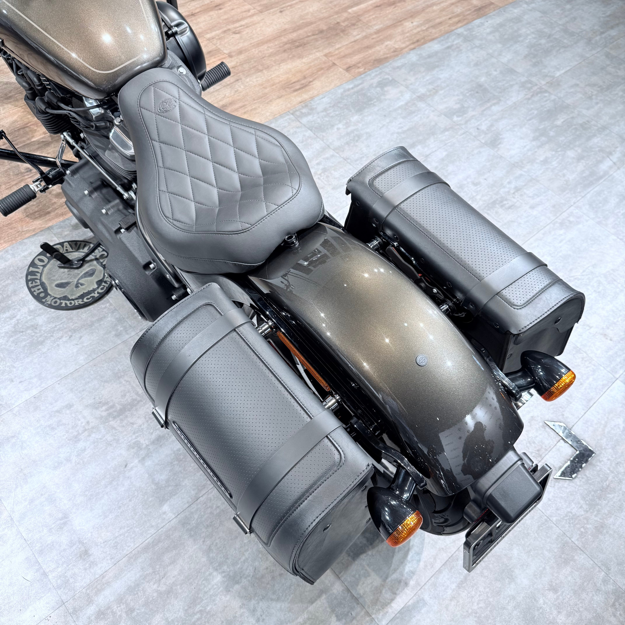 2020 Street Bob 107 Rivеr Rосk Gray. Hello Davidson, Москва. Только хорошие мотоциклы…