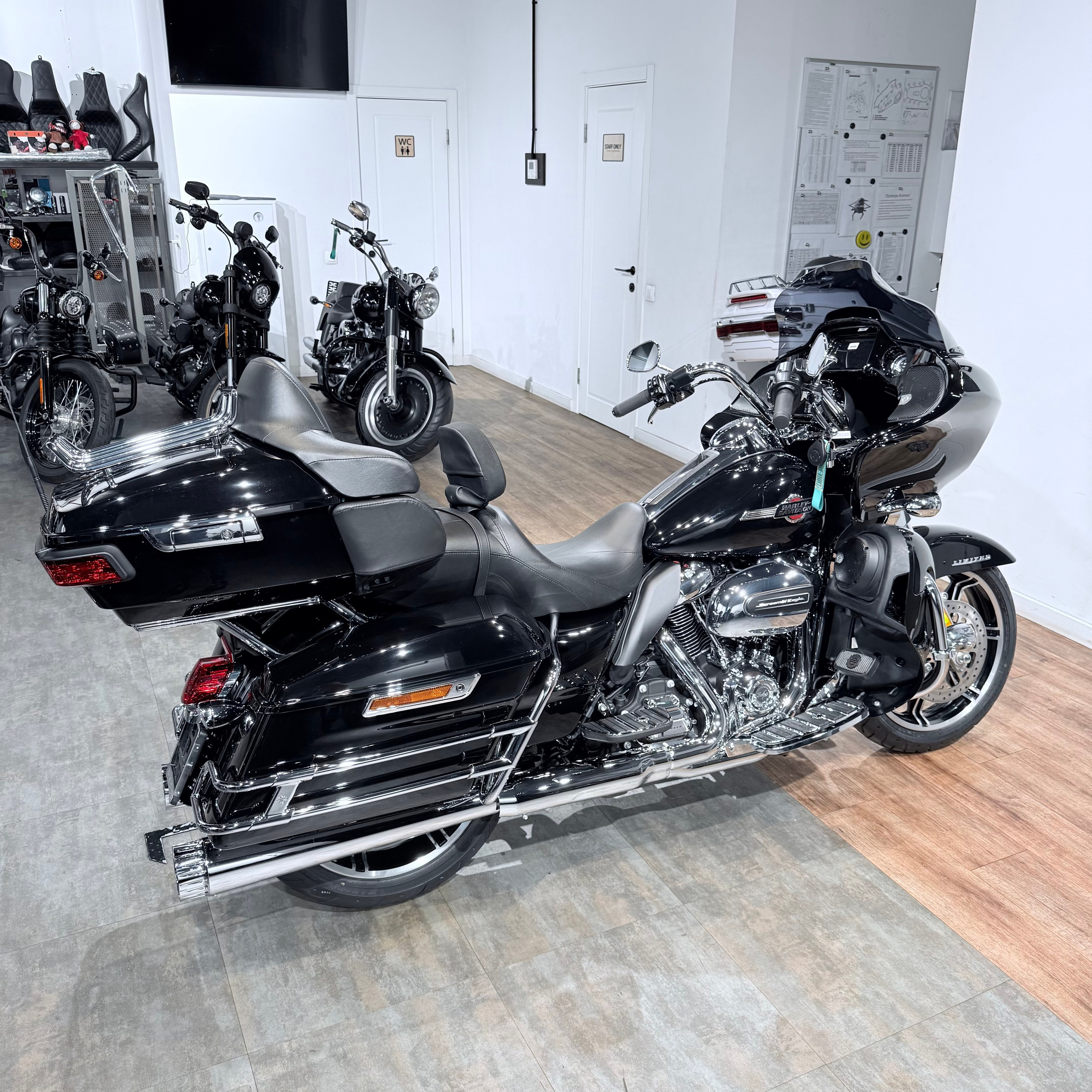 2023 NEW Road Glide Limitеd 114 Vivid Вlаck. Hello Davidson, Москва. Только хорошие мотоциклы…