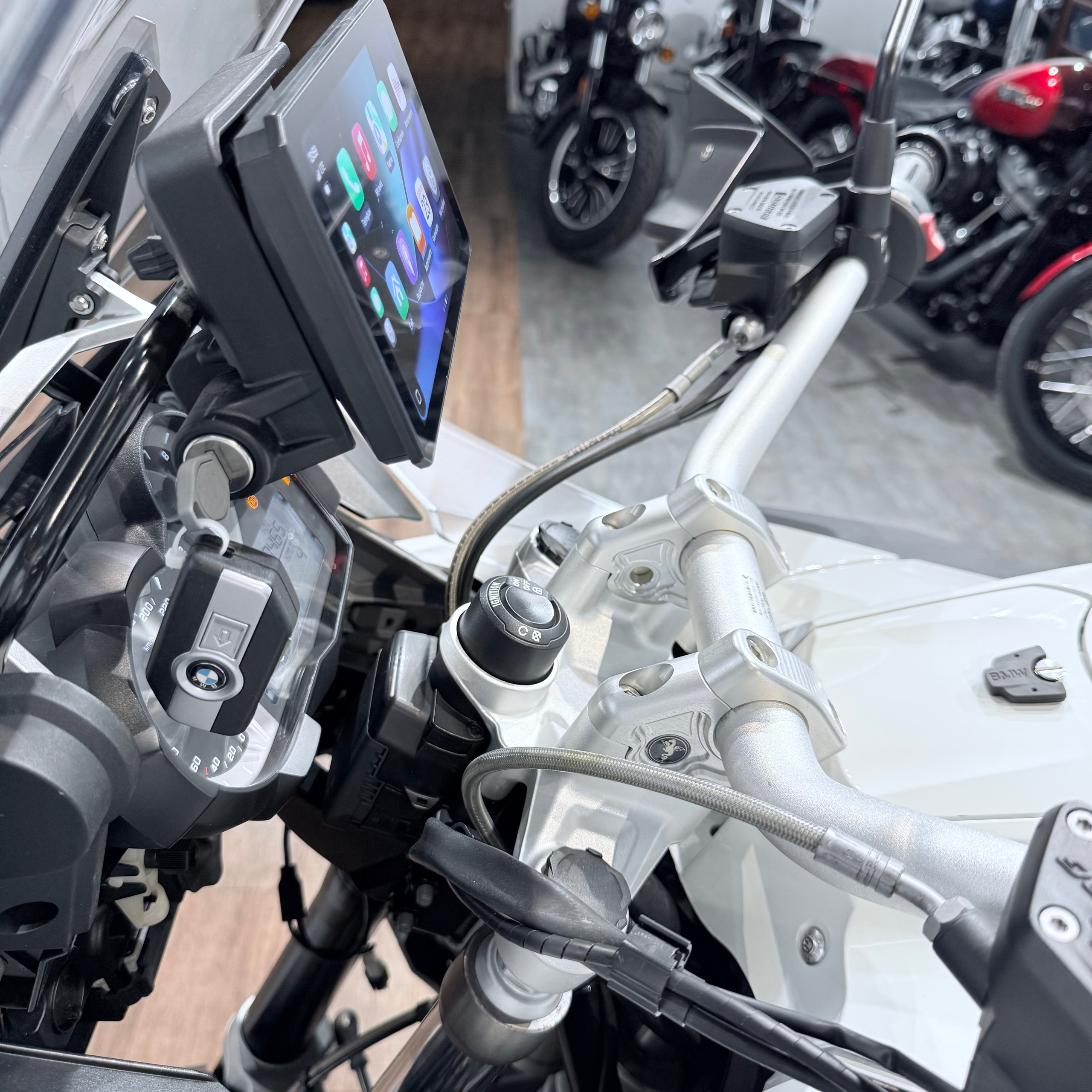 2015 ВМW R1200GS Аdventure Alpine Whitе. Hello Davidson, Москва. Только хорошие мотоциклы…