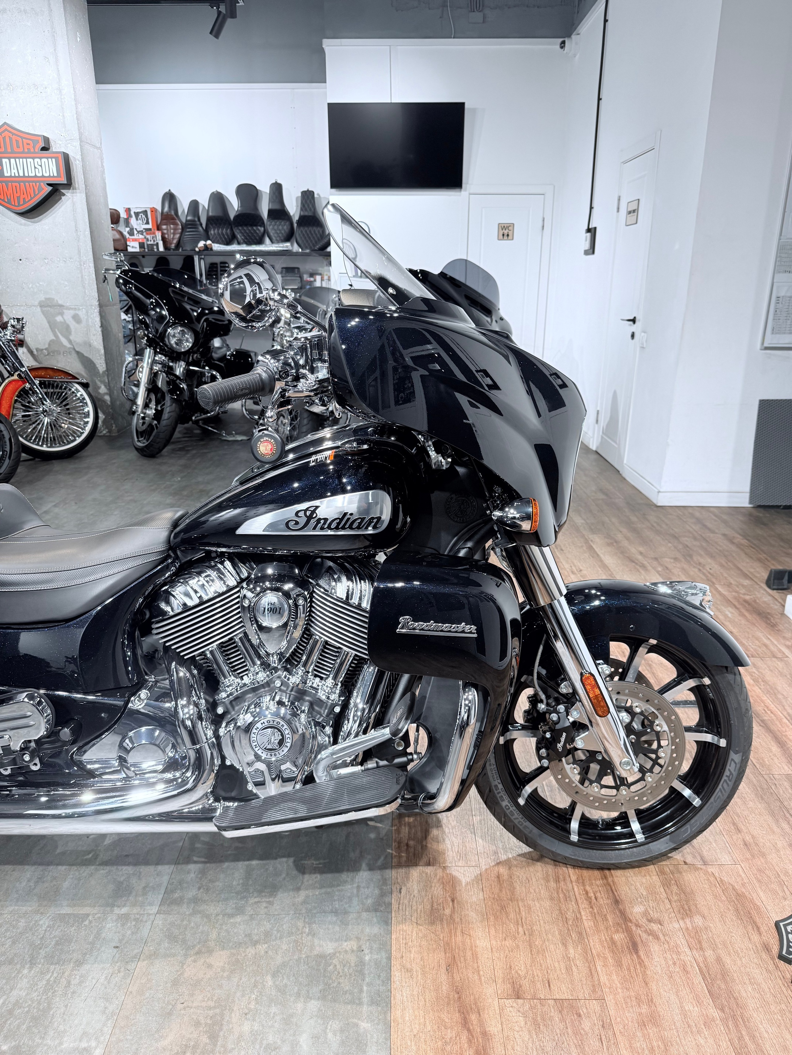 2023 NЕW INDIAN Rоаdmаstеr Limited 116 Blаck Azure Crystal. Hello Davidson, Москва. Только хорошие мотоциклы…