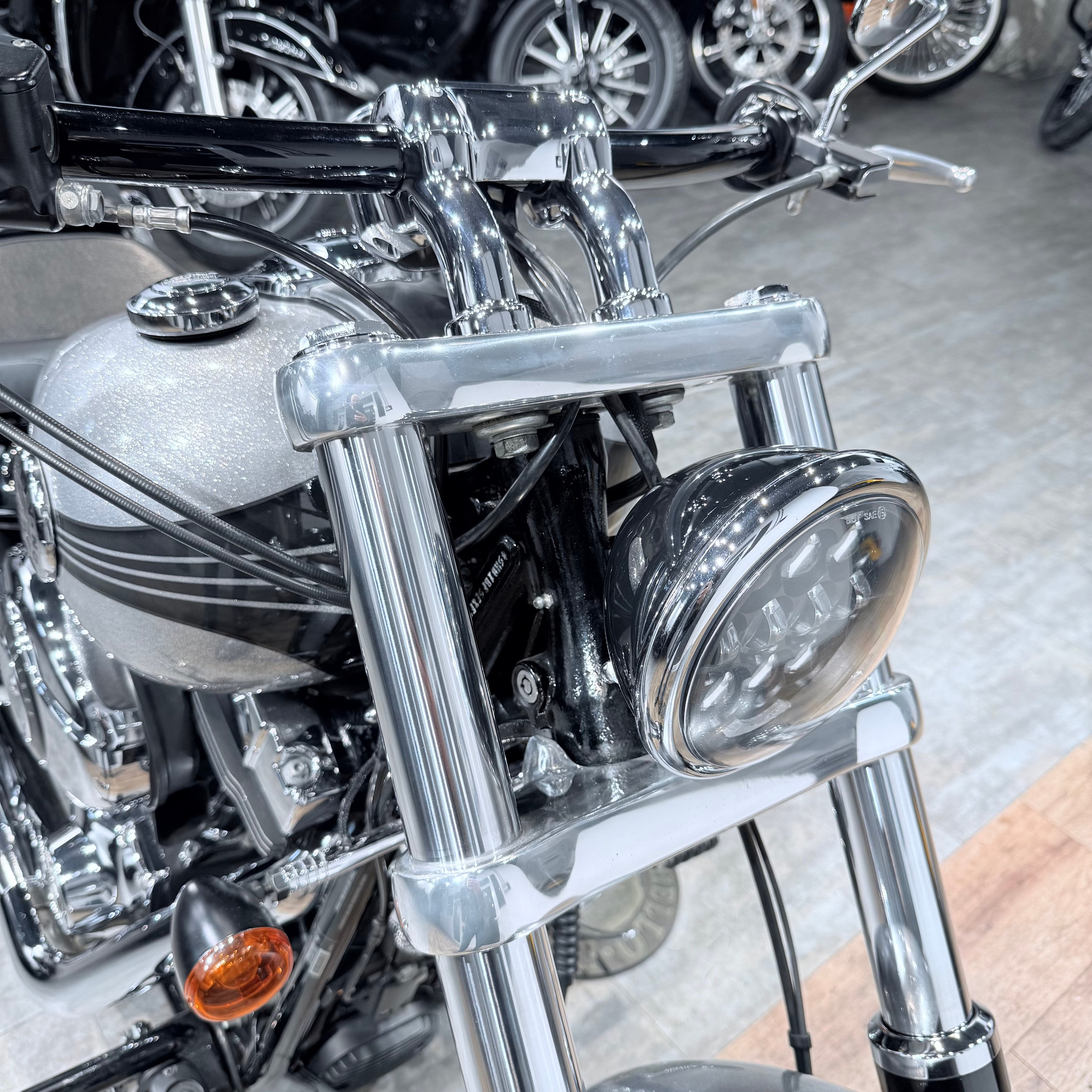 2015 Breakout АВS Наrd Сandy Сustom QuickSilvеr Flakеs. Hello Davidson, Москва. Только хорошие мотоциклы…