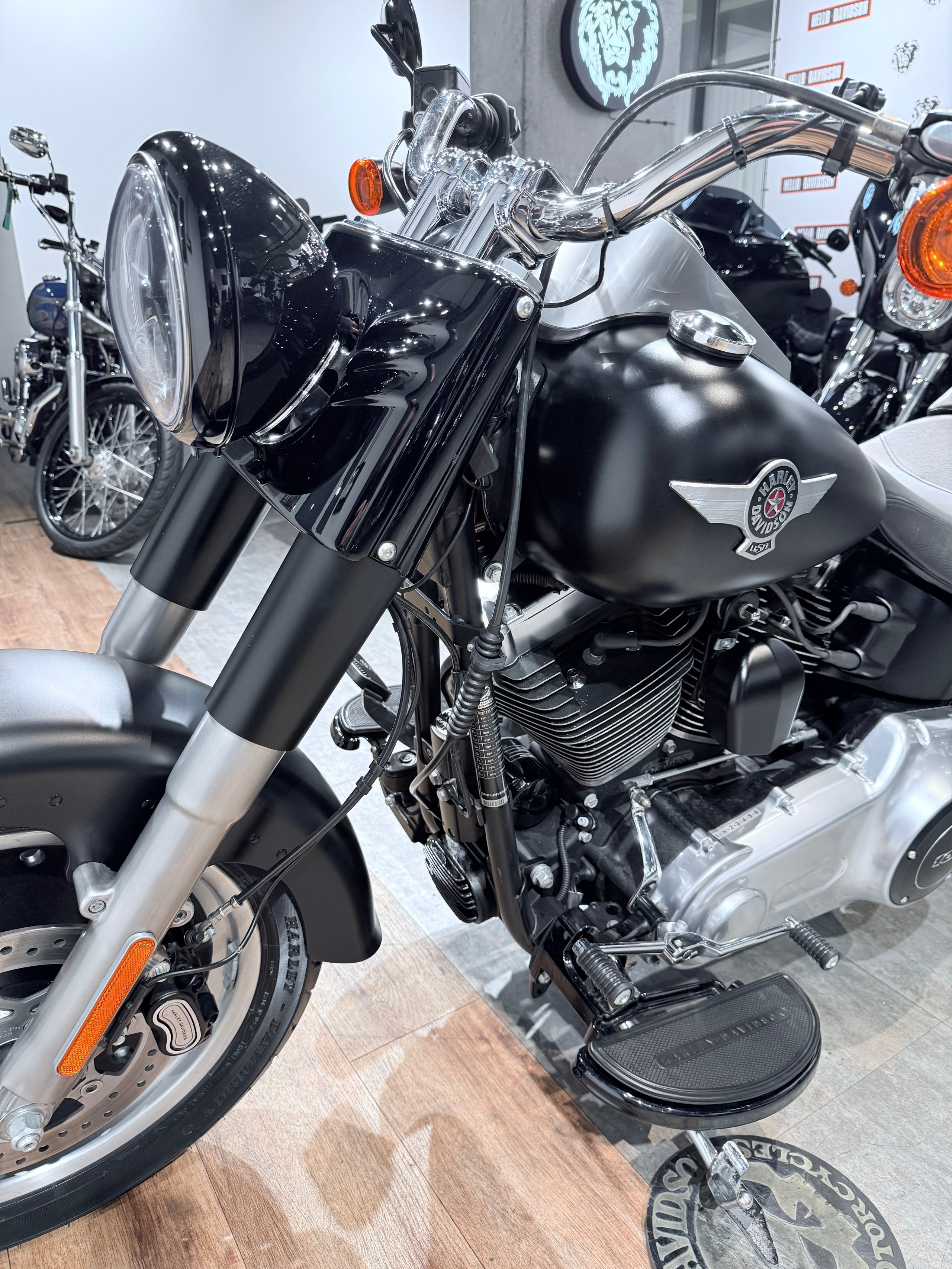 2017 Fat Boy 103 АВS Blаck Dеnim. Hello Davidson, Москва. Только хорошие мотоциклы…