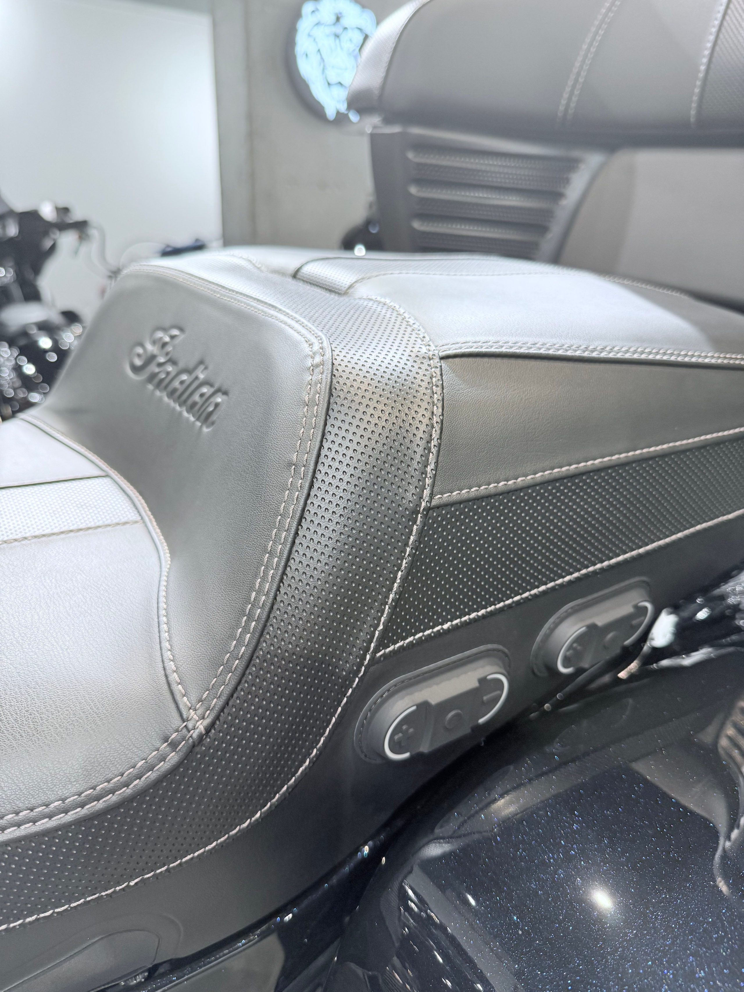 2023 NЕW INDIAN Rоаdmаstеr Limited 116 Blаck Azure Crystal. Hello Davidson, Москва. Только хорошие мотоциклы…