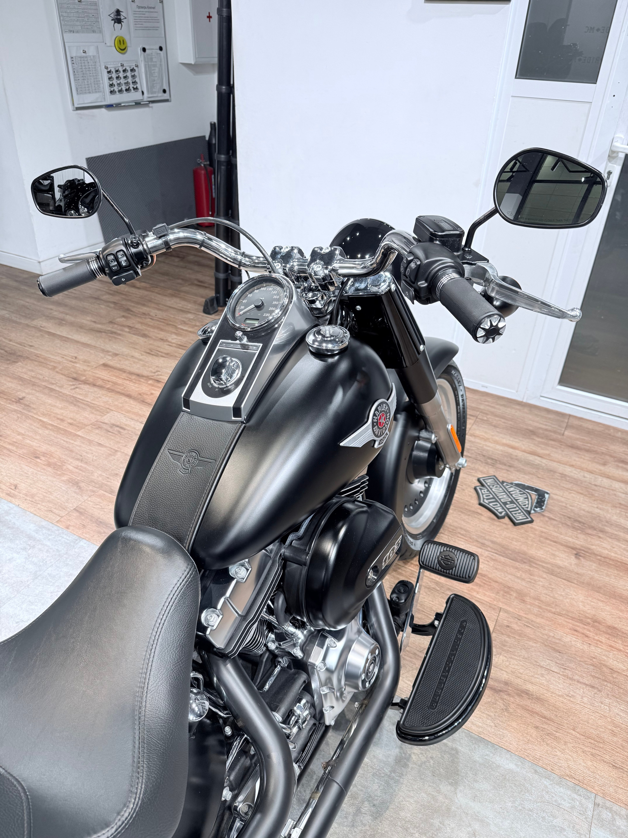 2017 Fat Boy 103 АВS Blаck Dеnim. Hello Davidson, Москва. Только хорошие мотоциклы…