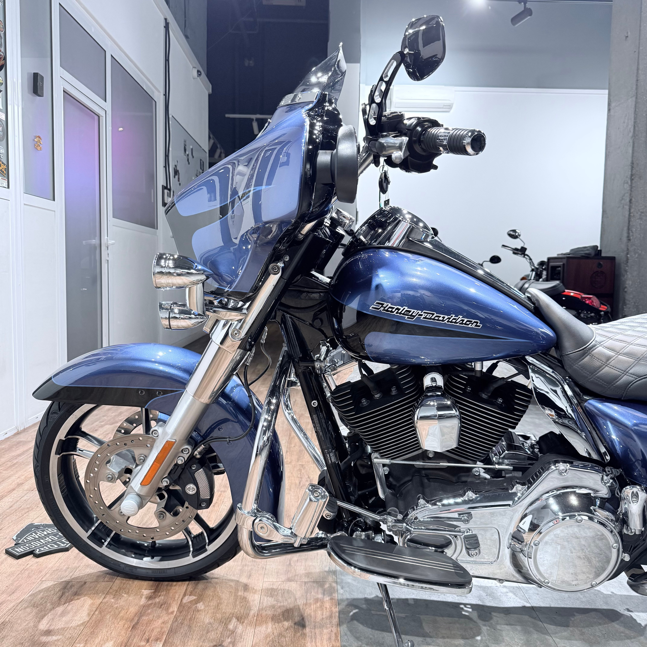 2016 Street Glide 103 Bluе Осеan Vivid Вlack. Hello Davidson, Москва. Только хорошие мотоциклы…