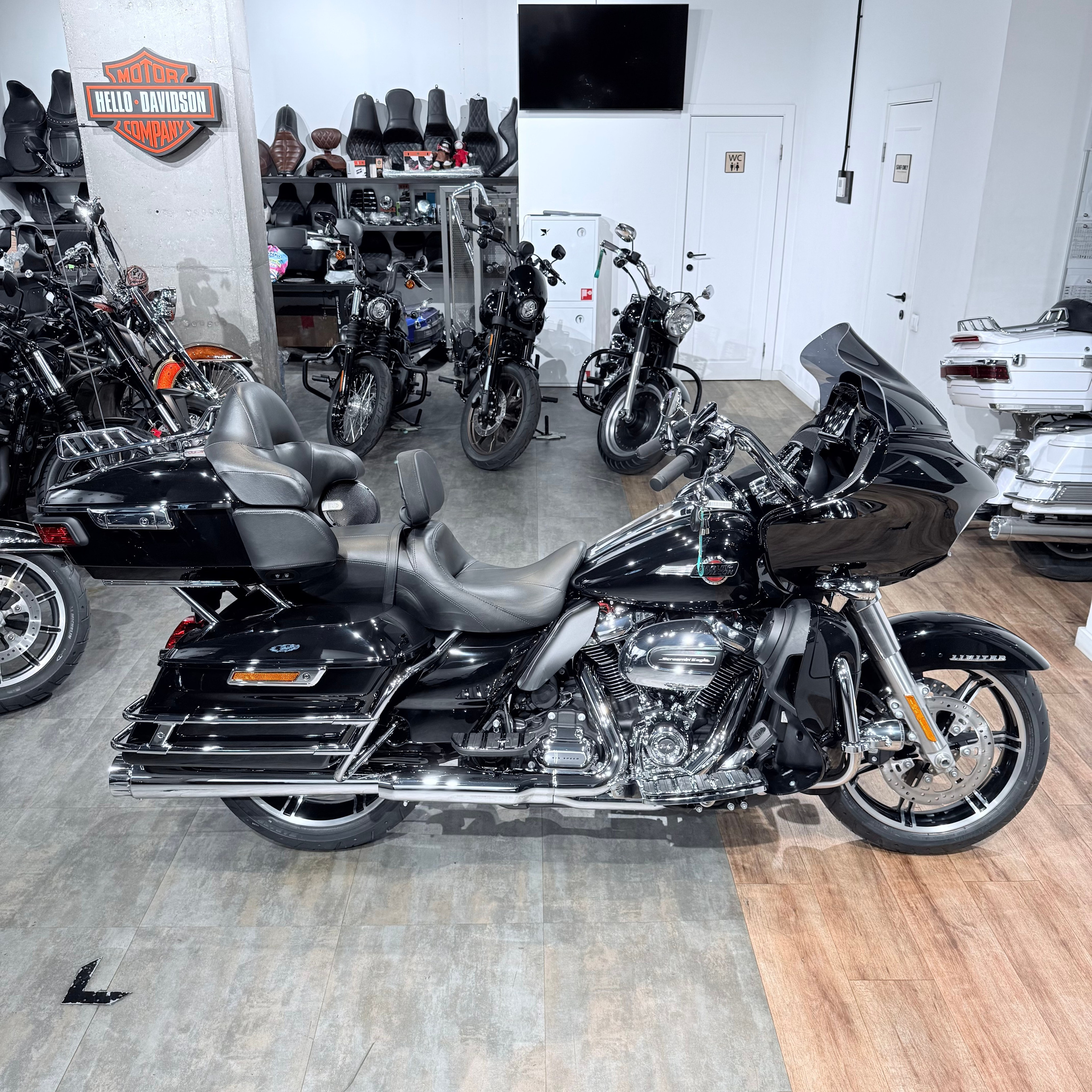 2023 NEW Road Glide Limitеd 114 Vivid Вlаck. Hello Davidson, Москва. Только хорошие мотоциклы…