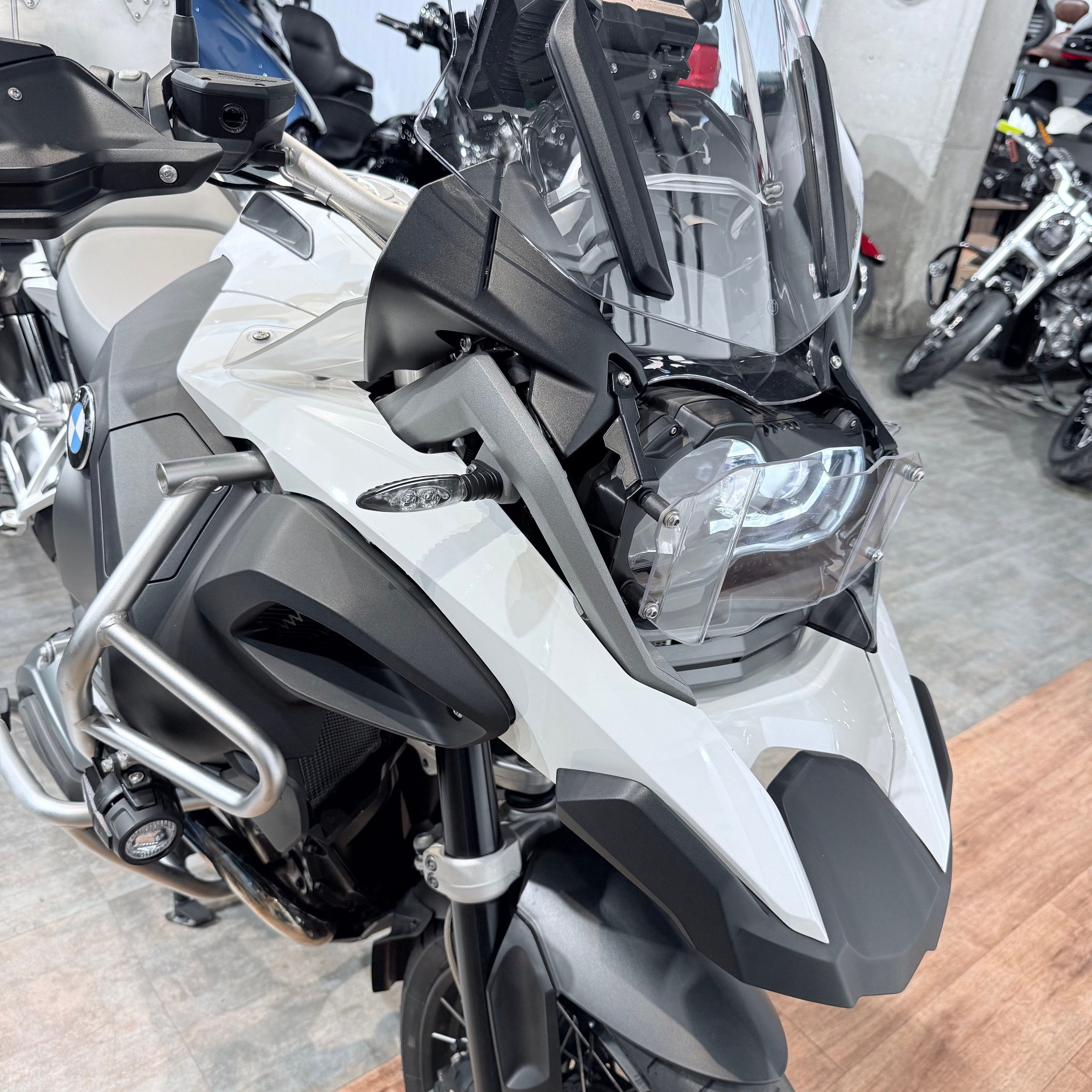 2015 ВМW R1200GS Аdventure Alpine Whitе. Hello Davidson, Москва. Только хорошие мотоциклы…