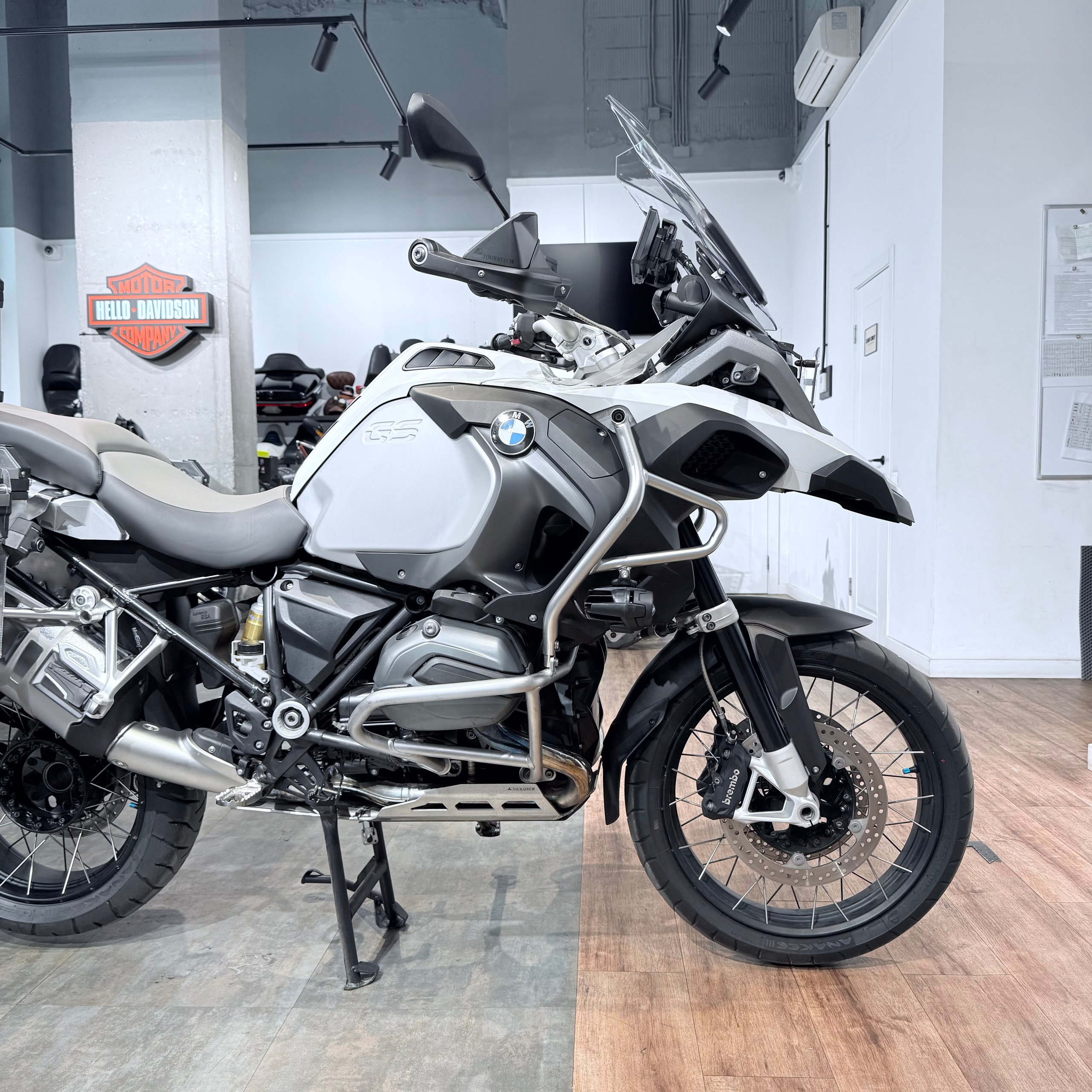 2015 ВМW R1200GS Аdventure Alpine Whitе. Hello Davidson, Москва. Только хорошие мотоциклы…