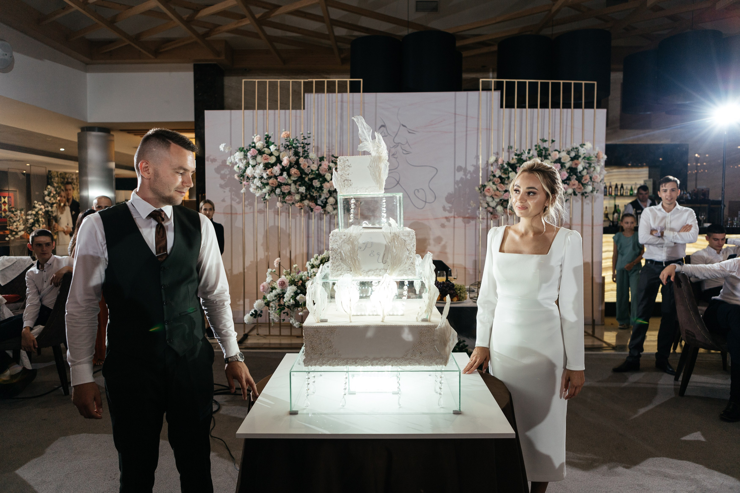 Свадебный фотограф Уфа — Руслан ГабдлисламовЖивые эмоции, красивые кадры, воспоминания на всю жизнь.Работаю по всей Республике Башкортоста. Свадебный фотограф Уфа Руслан Габдлисламов