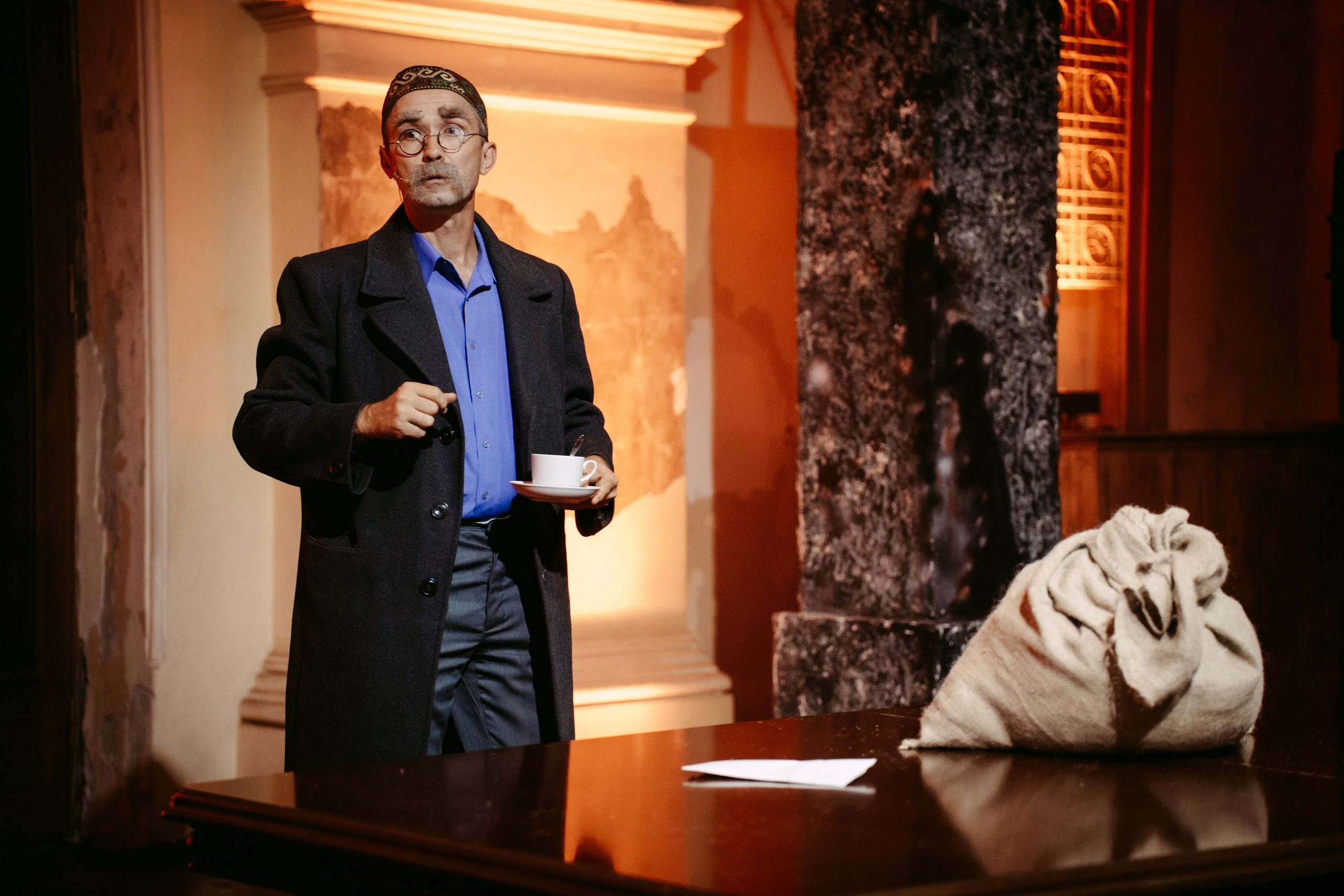 Горький оптимизм. Главная