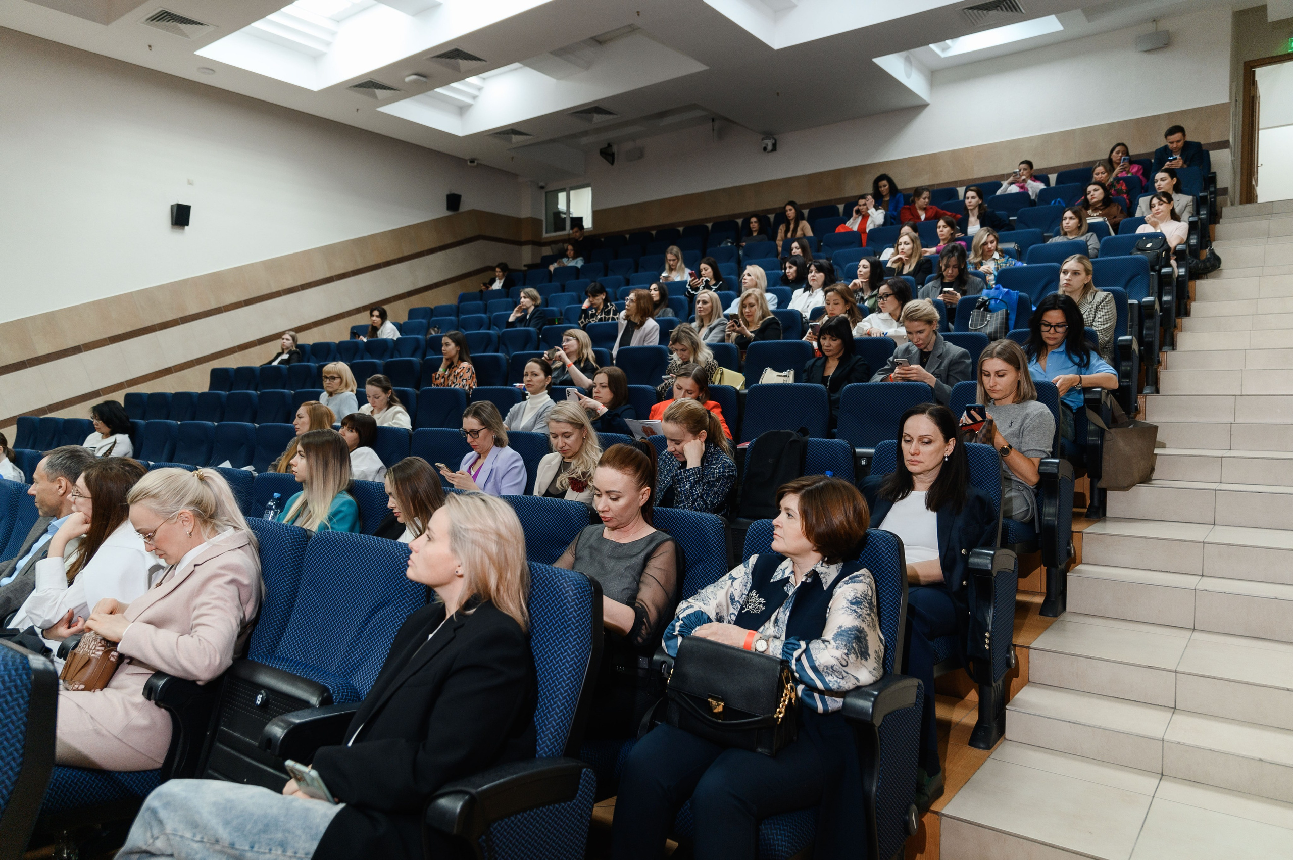 СЛУШАТЕЛИ. PRO-AGELESS