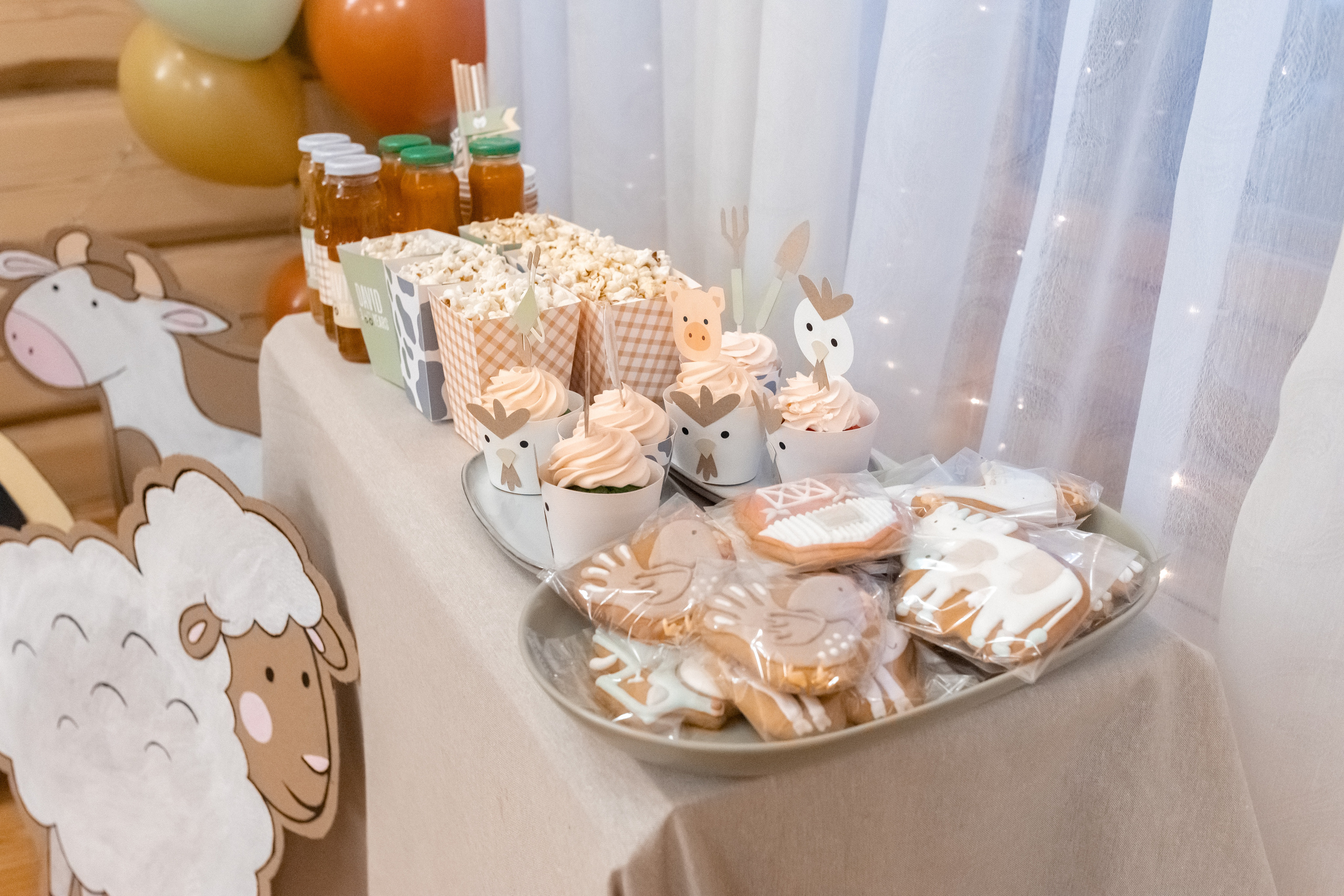 Фотограф новорожденных и семейный фотограф в Санкт-Петербурге