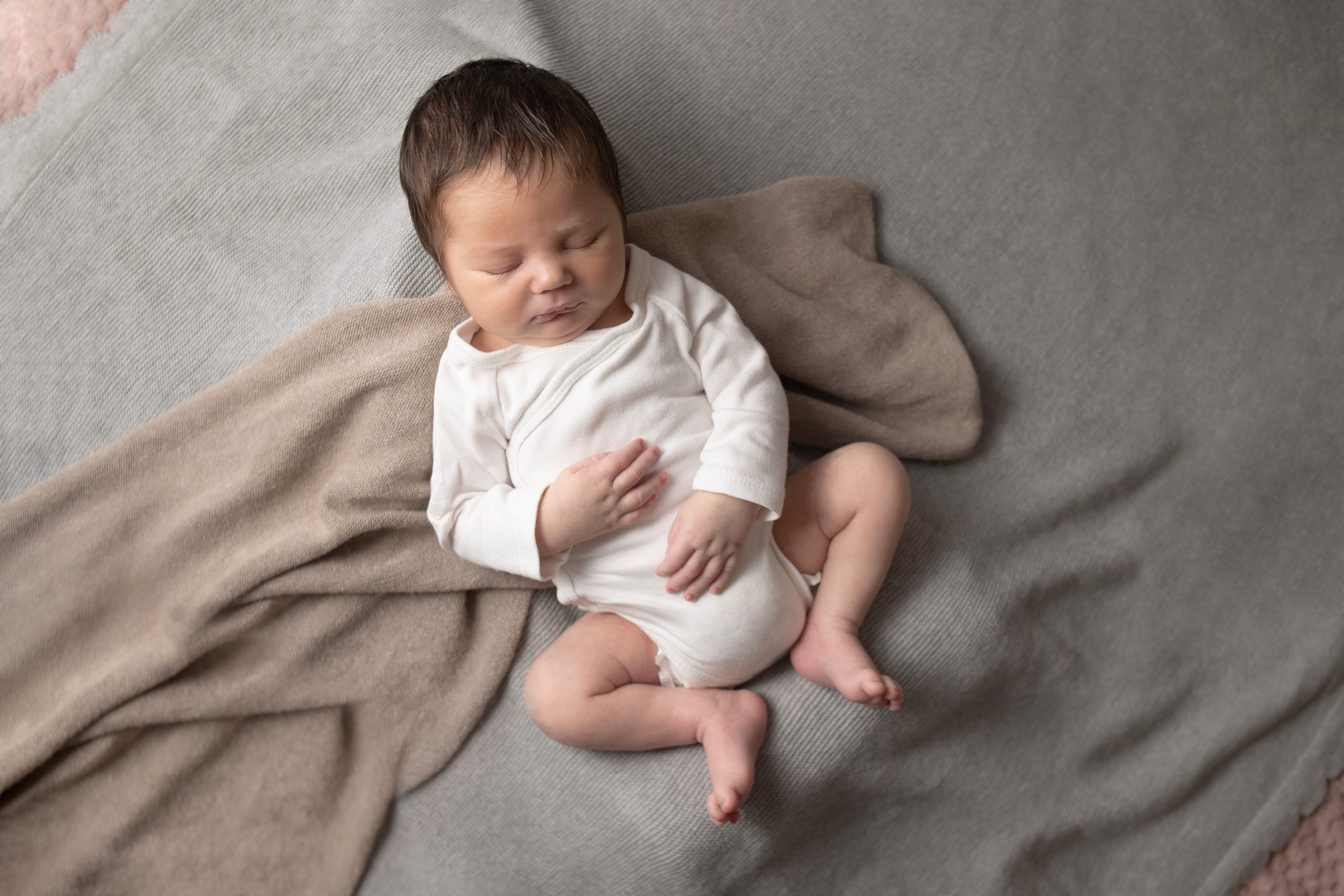 Фотограф новорожденных и семейный фотограф в Санкт-Петербурге