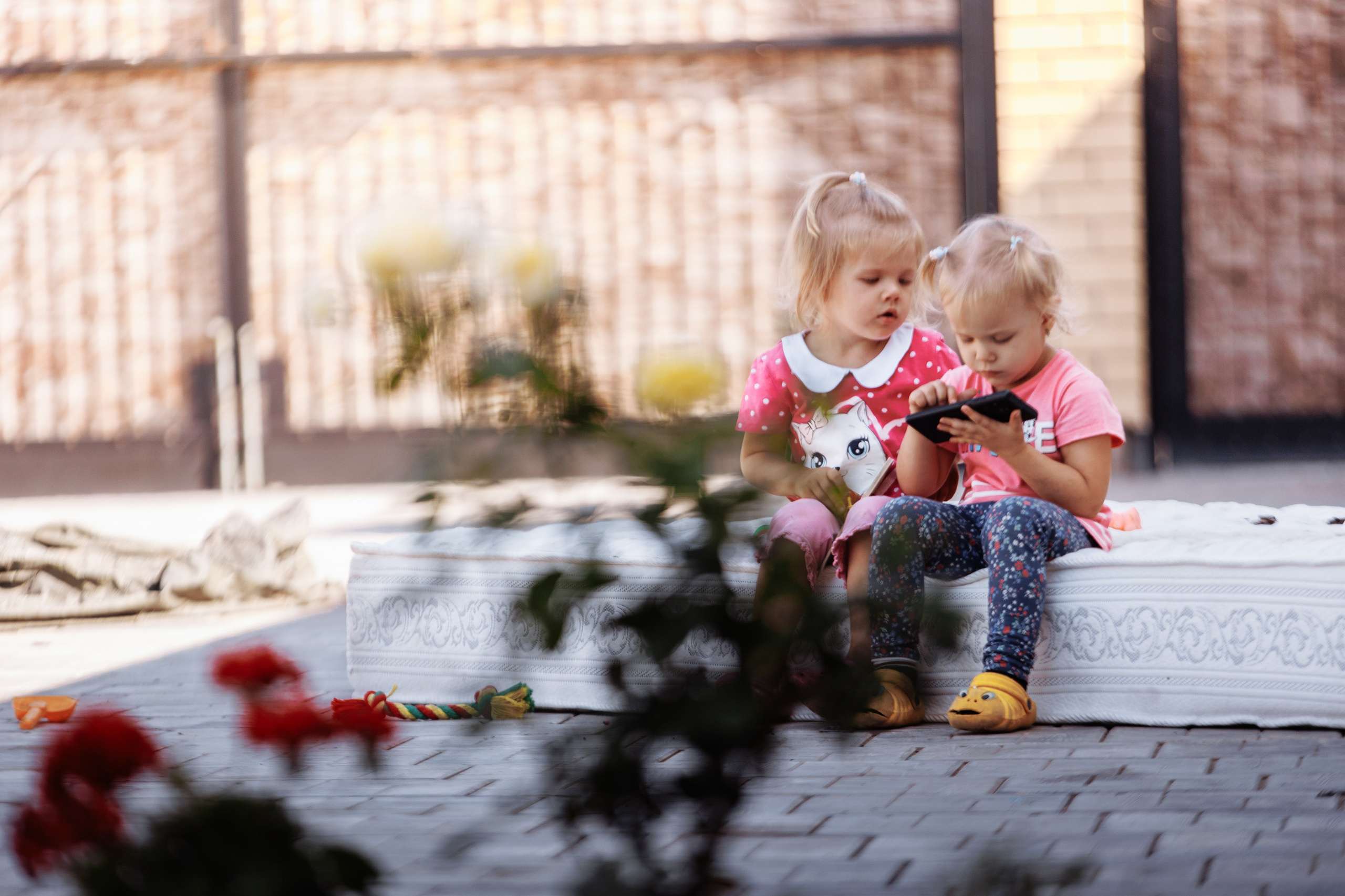 МММ — маленькое мягкое милое. О нас