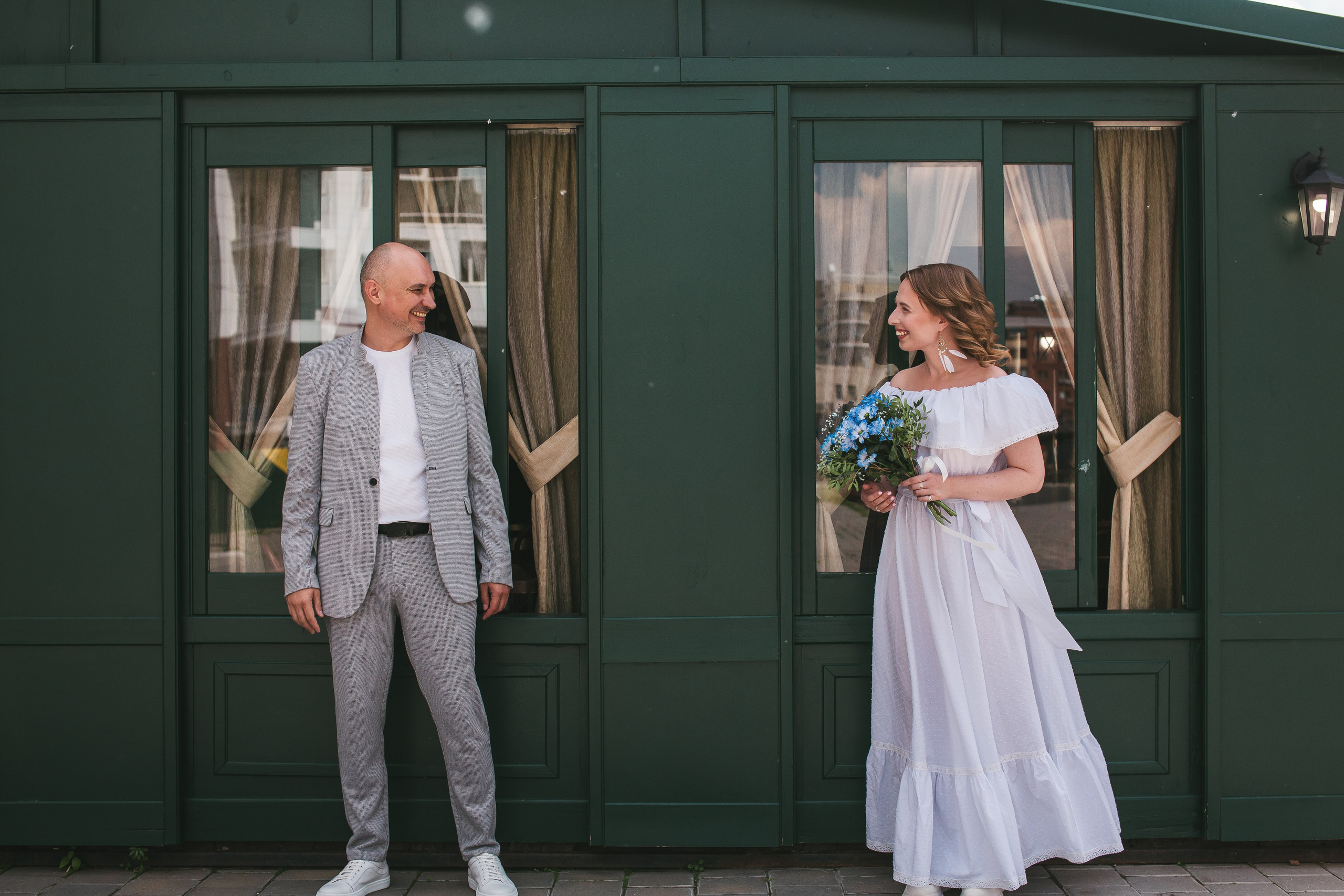 Свадебная прогулка с регистрацией. Семейный и художественный фотограф в Тюмени Юлия Логинова