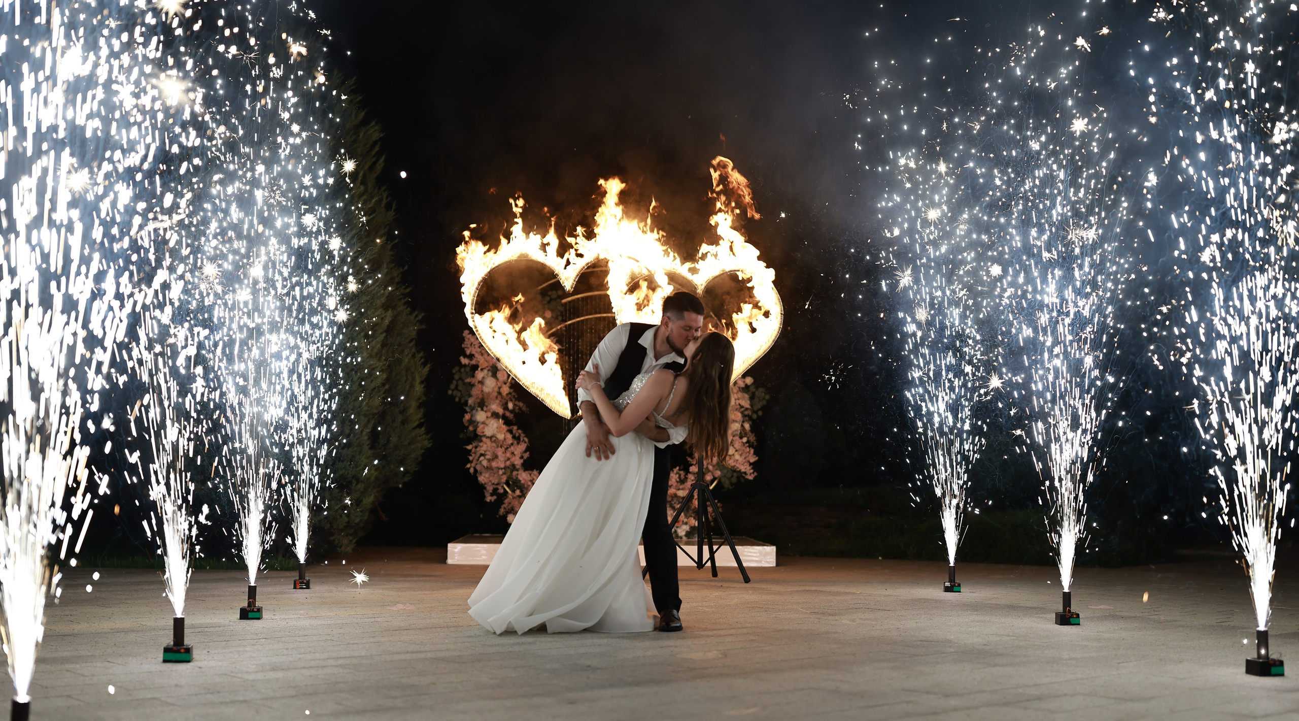 Н и В. Фотограф Олег Сотник