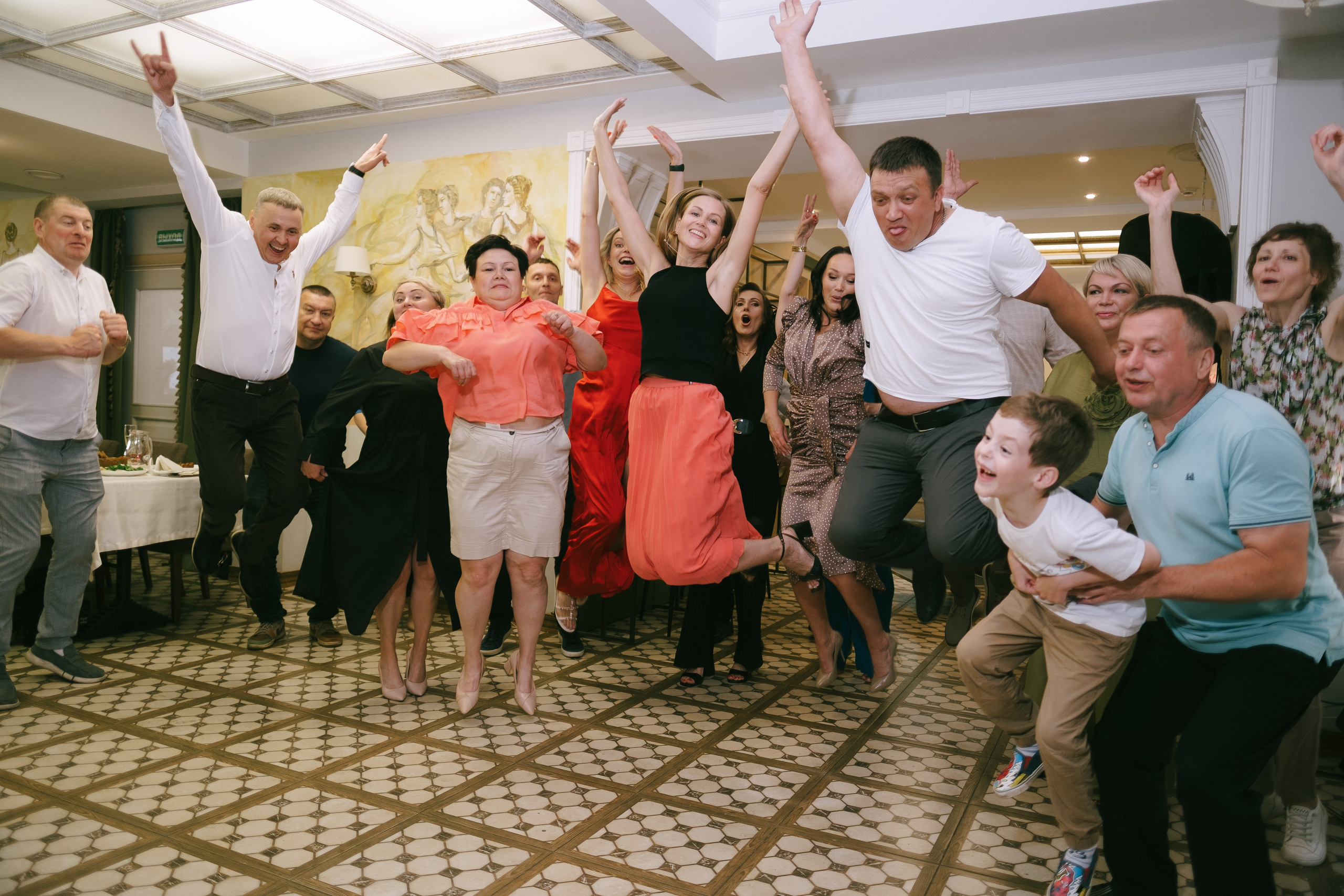 Съемка на выпускных программах. Свадебный и репортажной фотограф Денис Ожигин в Краснодаре и Краснодарском крае