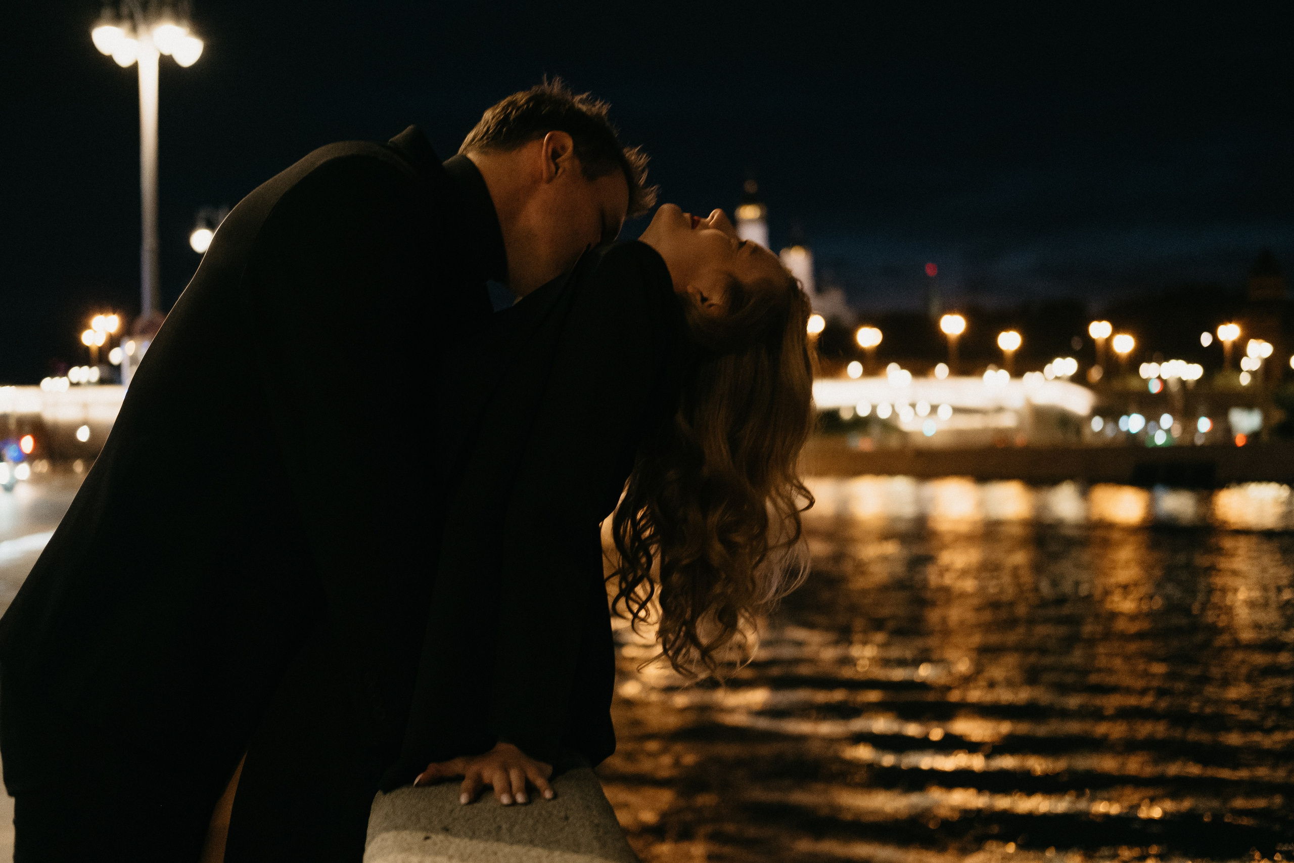 По ночному городу. Свадебный фотограф Александра Тюлякова