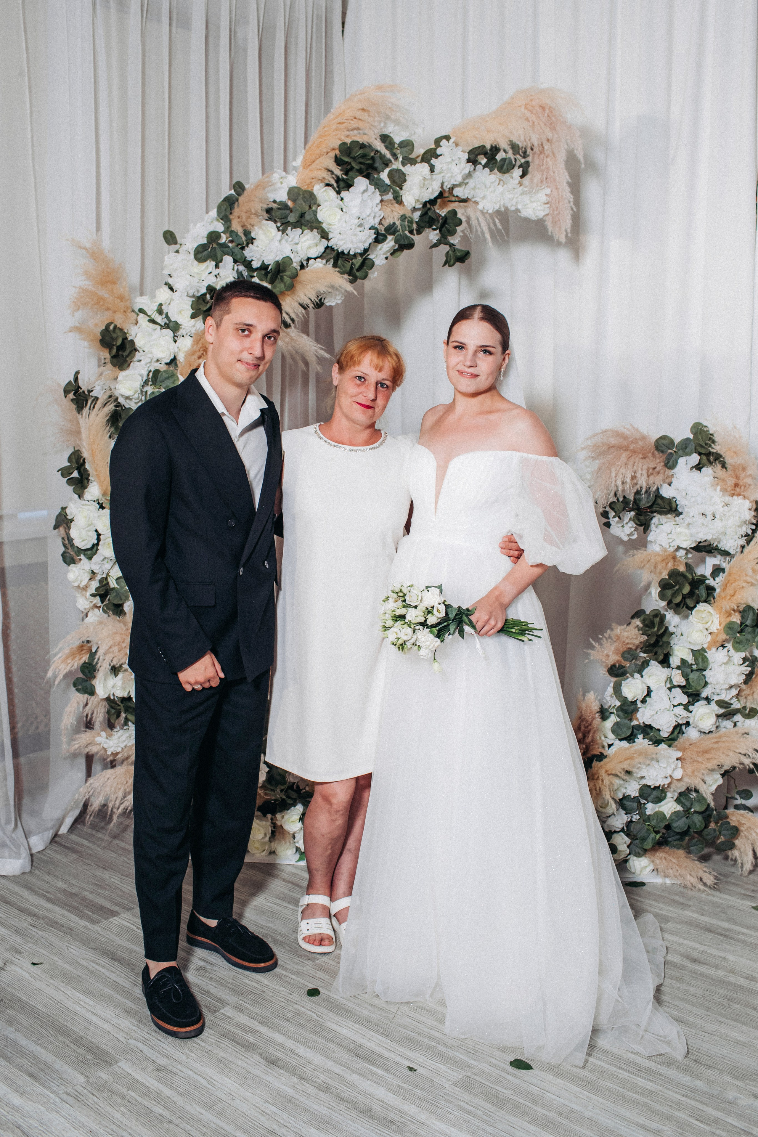 Vlad & Nadya (Saint-Petersburg, Russia). Destination wedding photographer Peter Letu