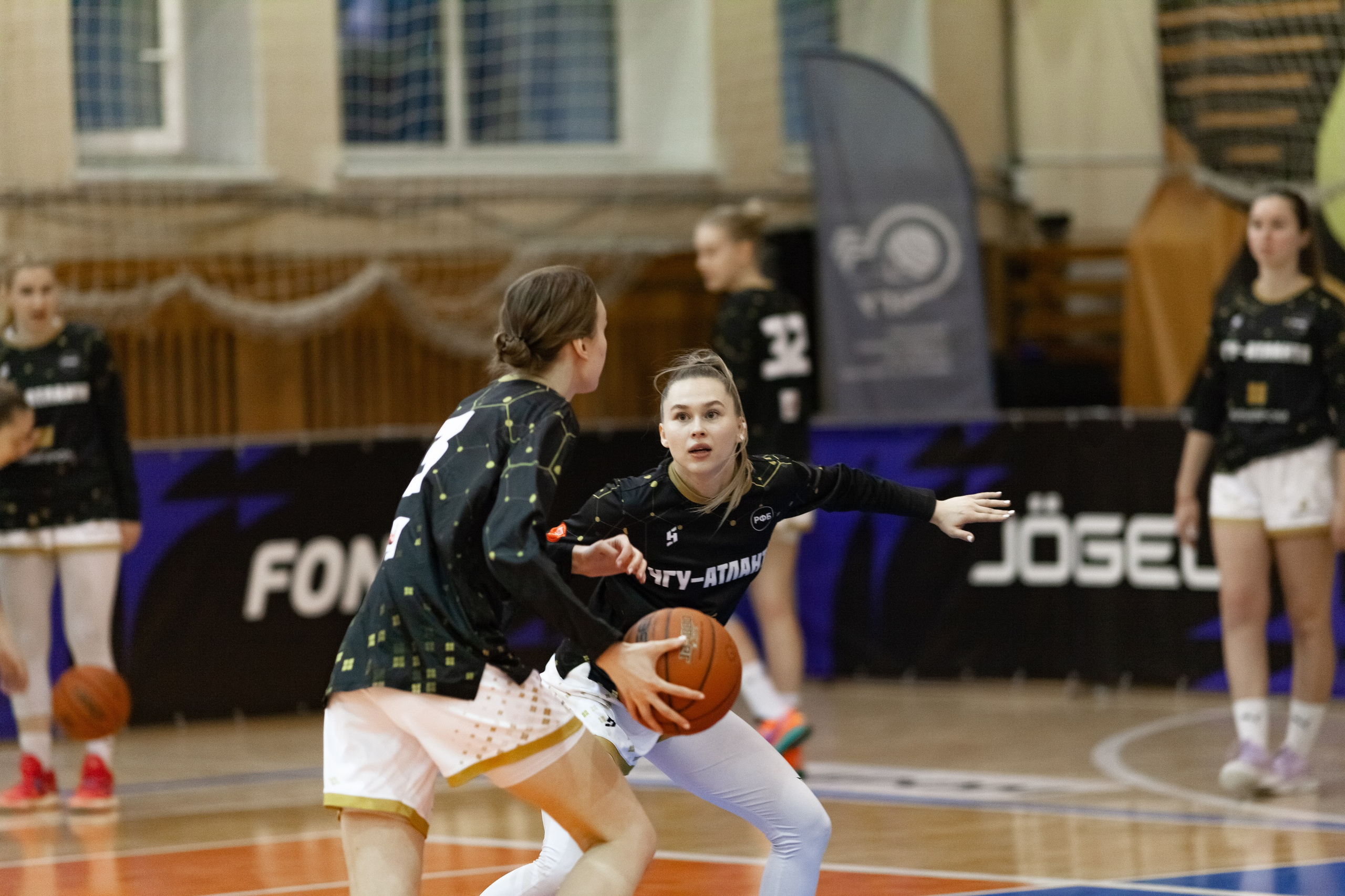 ЧГУ-Атланта — Металлург. Фотография