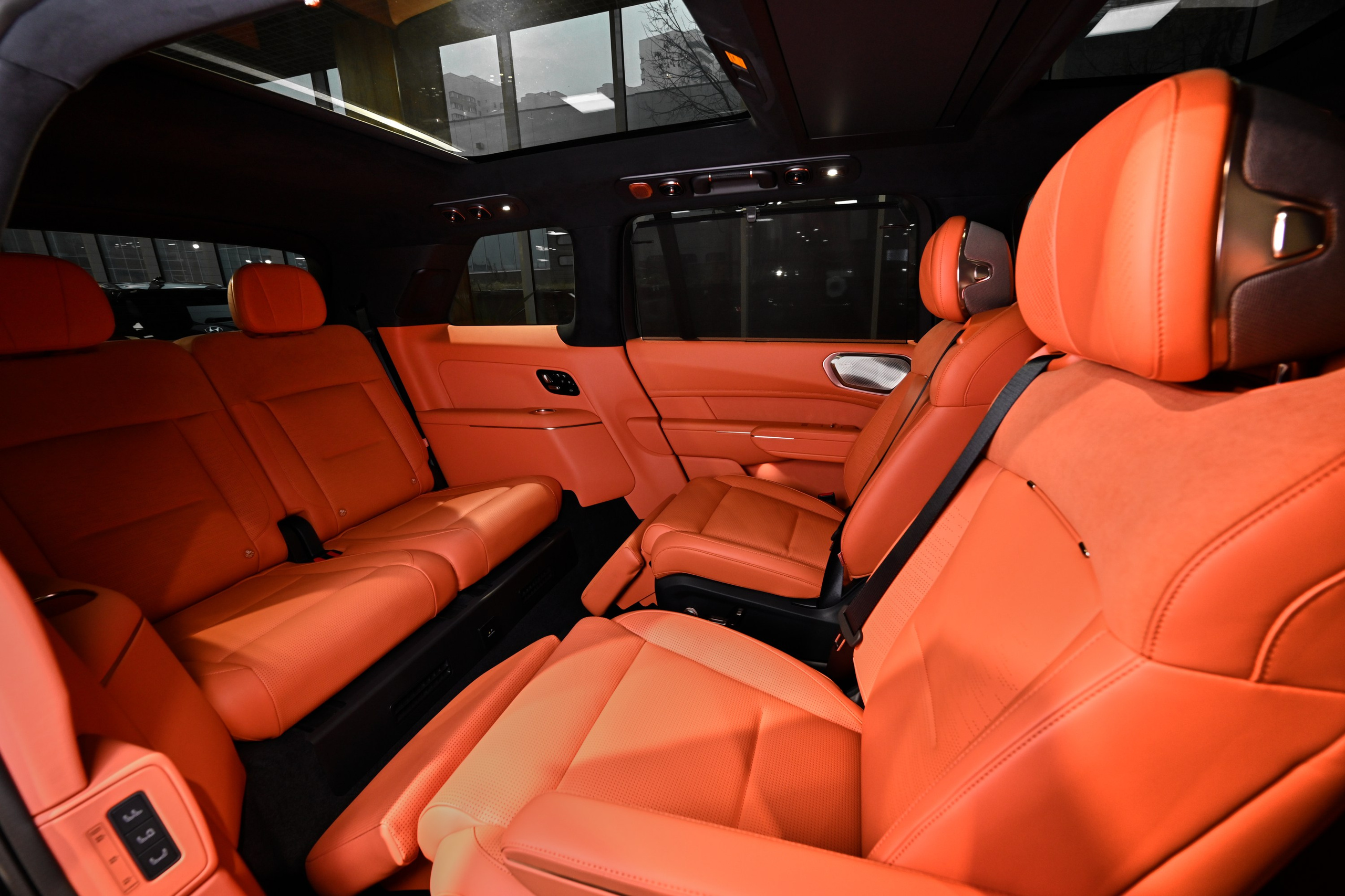 Автосалон Star Car. Автомобильный и интерьерный фотограф в Минске Александр Тагаев