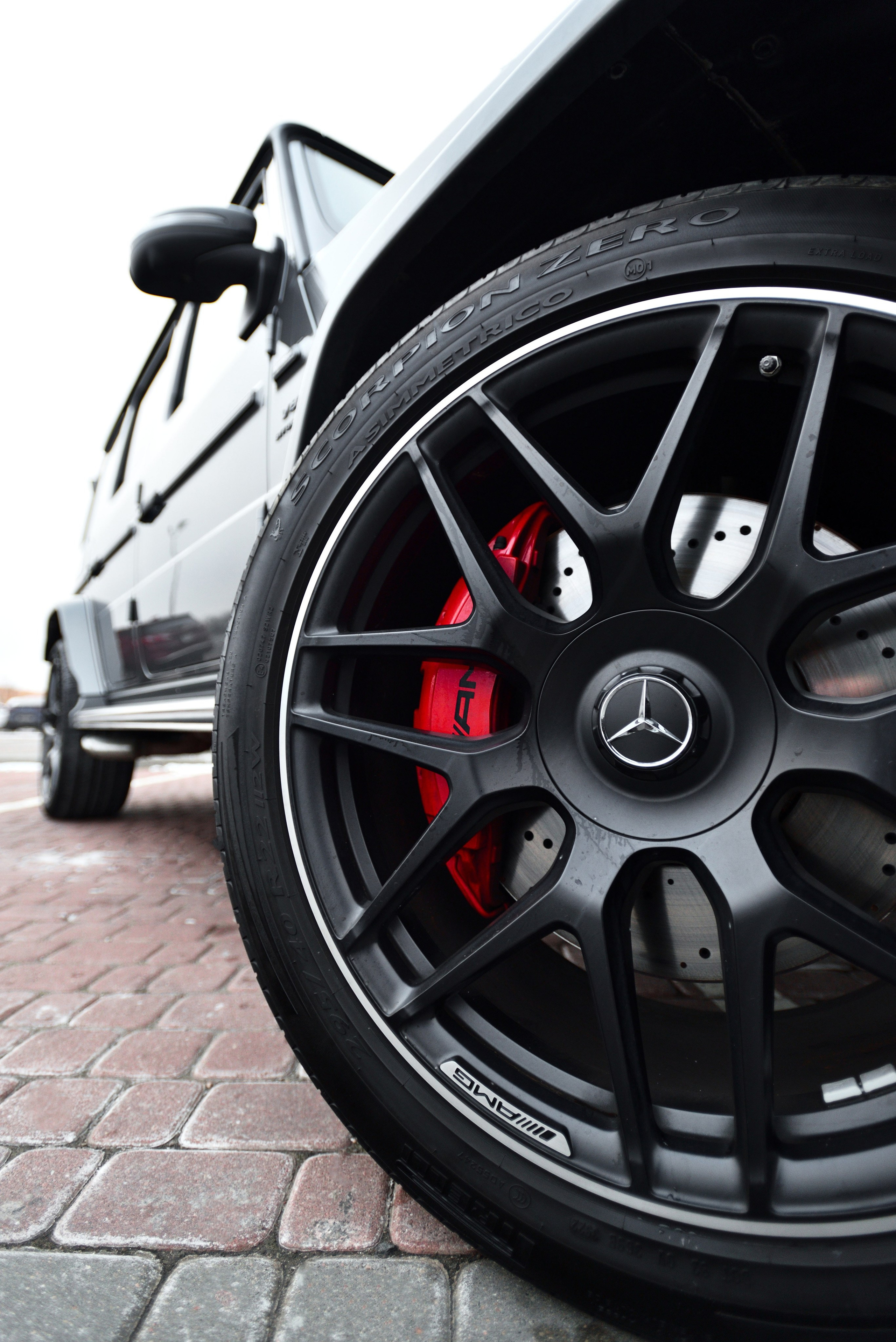 Mercedes G63. Автомобильный и интерьерный фотограф в Минске Александр Тагаев