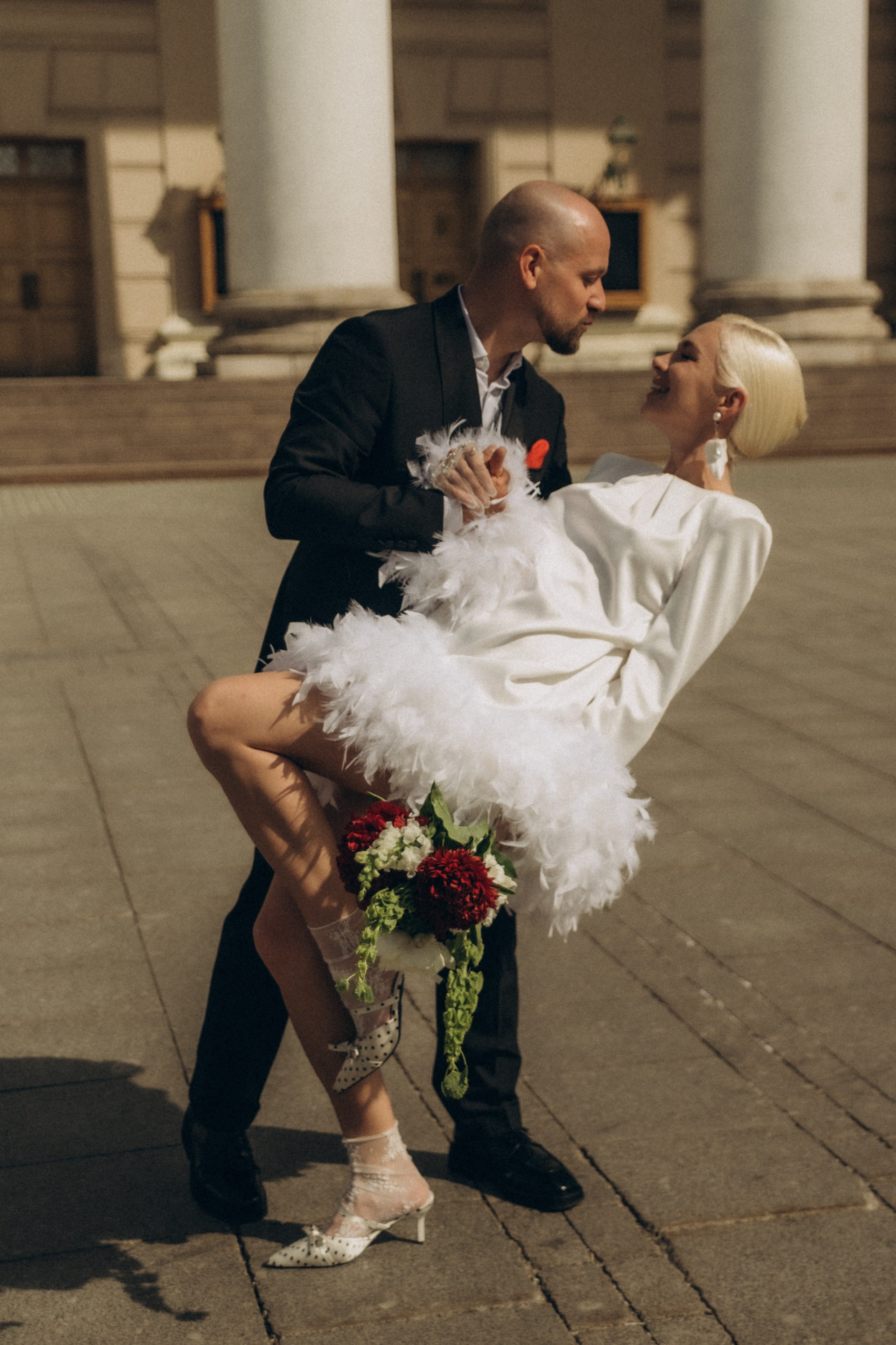 Прогулка у Большого театра. Гаврилова Настя семейный фотограф lifestyle в Москве