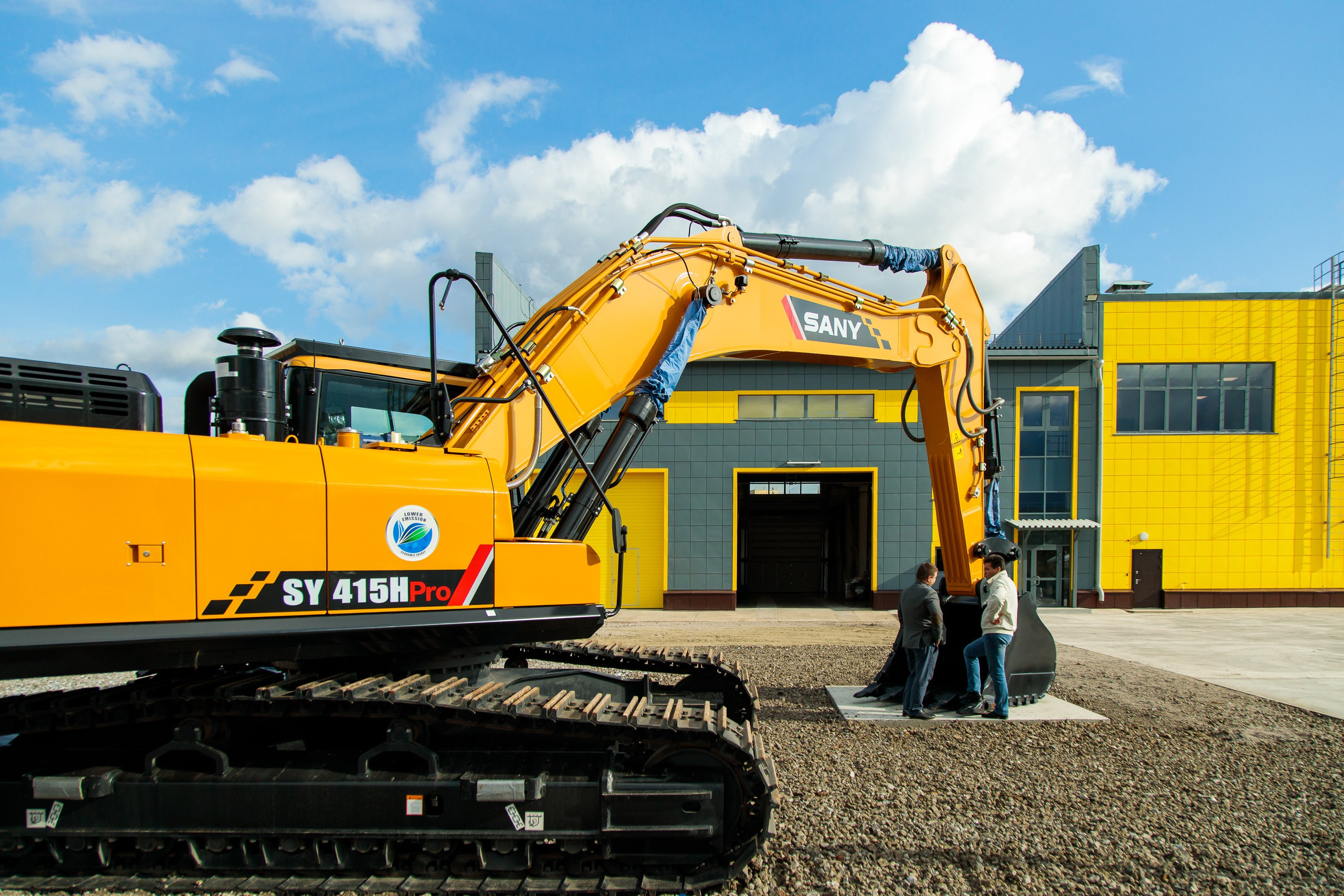 Контент для бизнеса в Новокузнеце. Фотограф в Новокузнецке Бахтияр Омуров