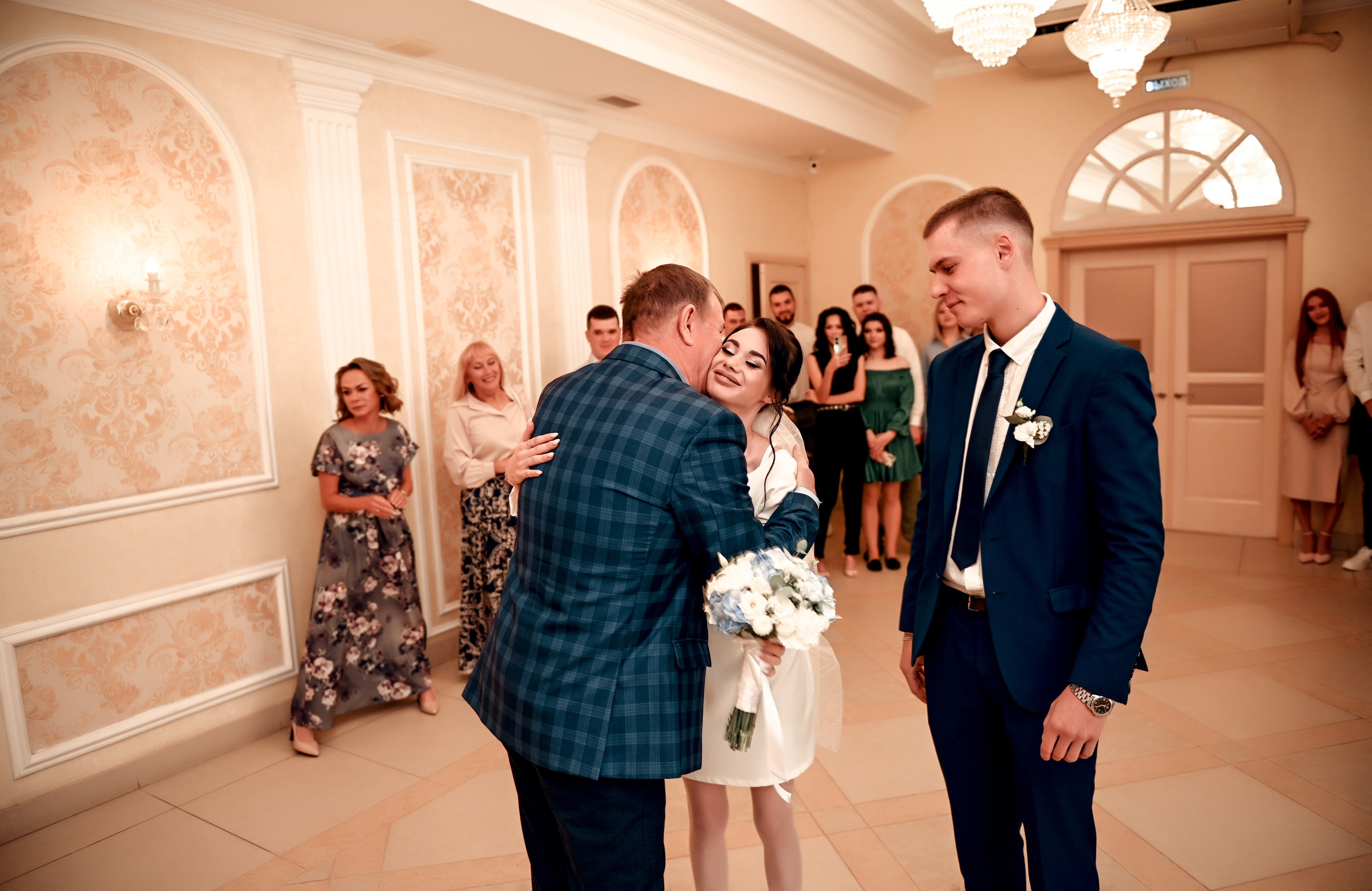 Небольшая часть фото со свадебной съемки Алексея и Даши. Свадебный, семейный, детский, контент фотограф в Омске Максим Ильин