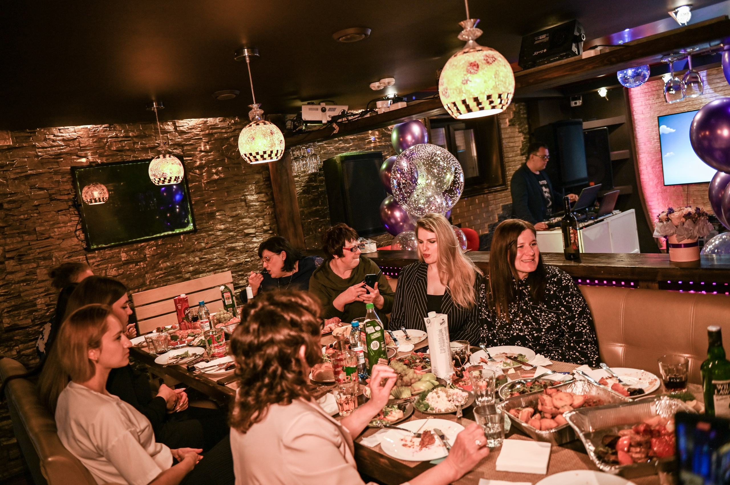 День рождения. Свадебный, семейный, детский, контент фотограф в Омске Максим Ильин