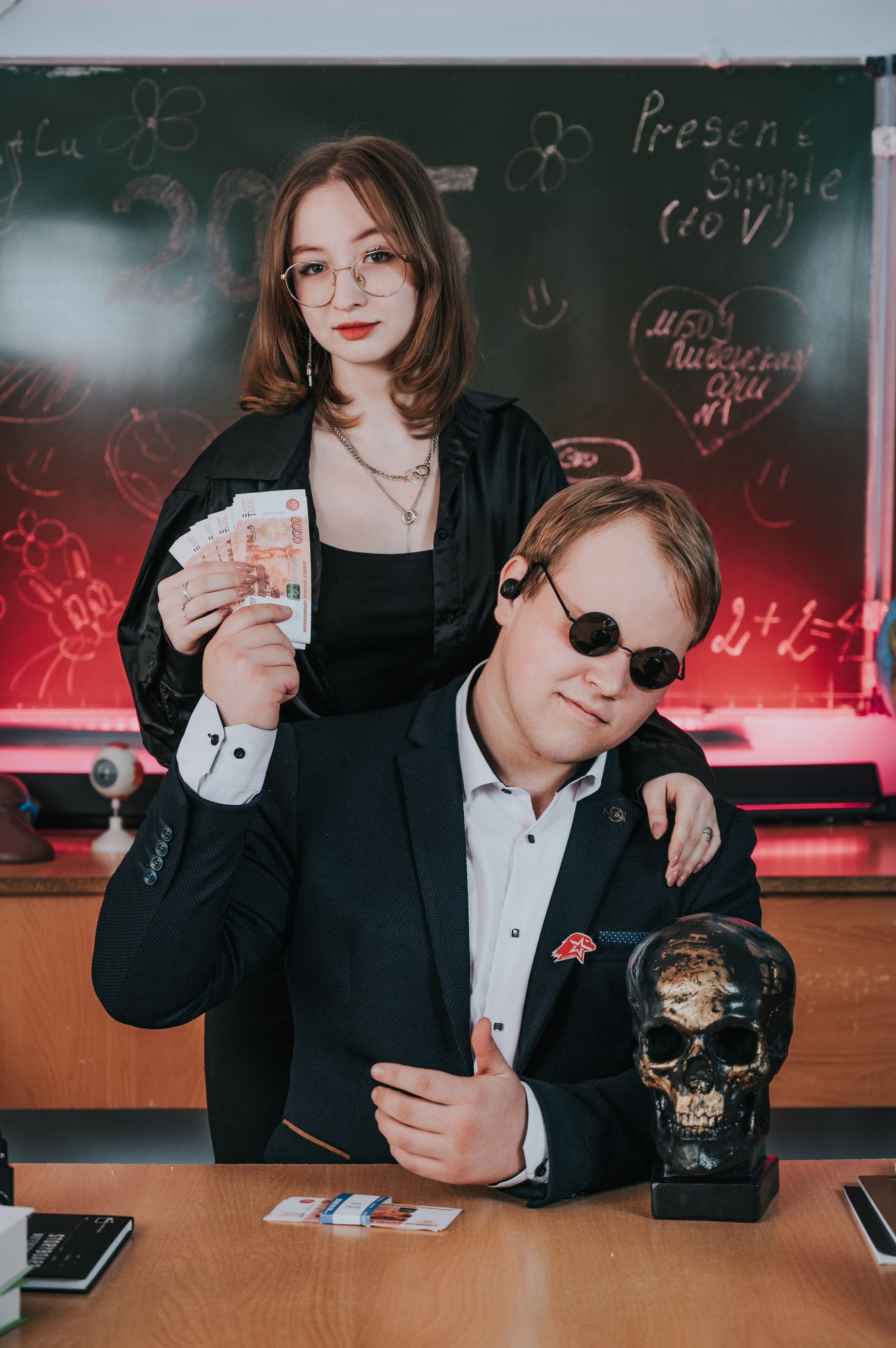 В школе. Выпускные альбомы и Школьный фотограф в Алексеевке, Бирюче, Красном