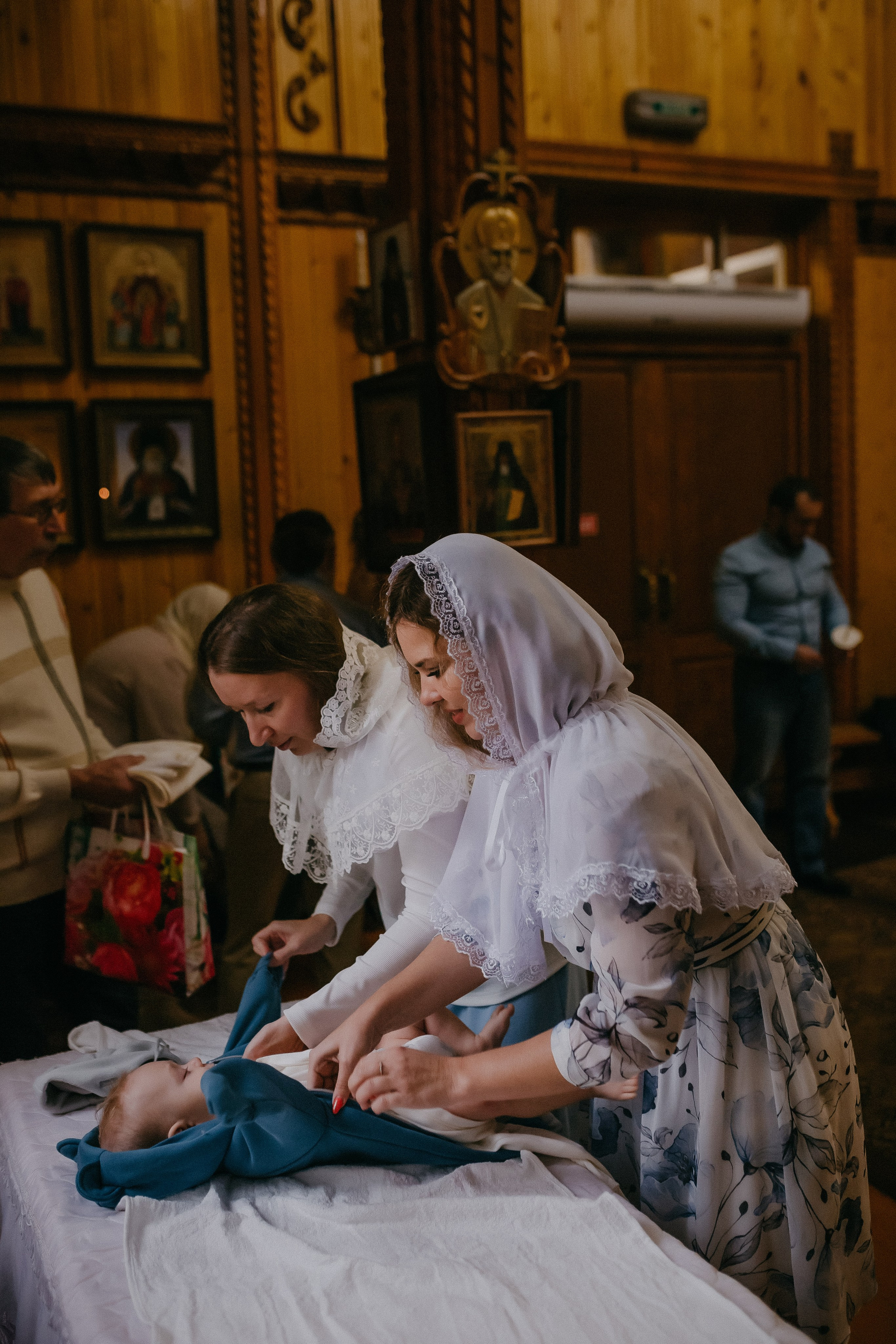 Крещение Таисии и Льва. Храм в честь Святителя Николая. п.Белый Яр. Семейный фотограф в Сургуте