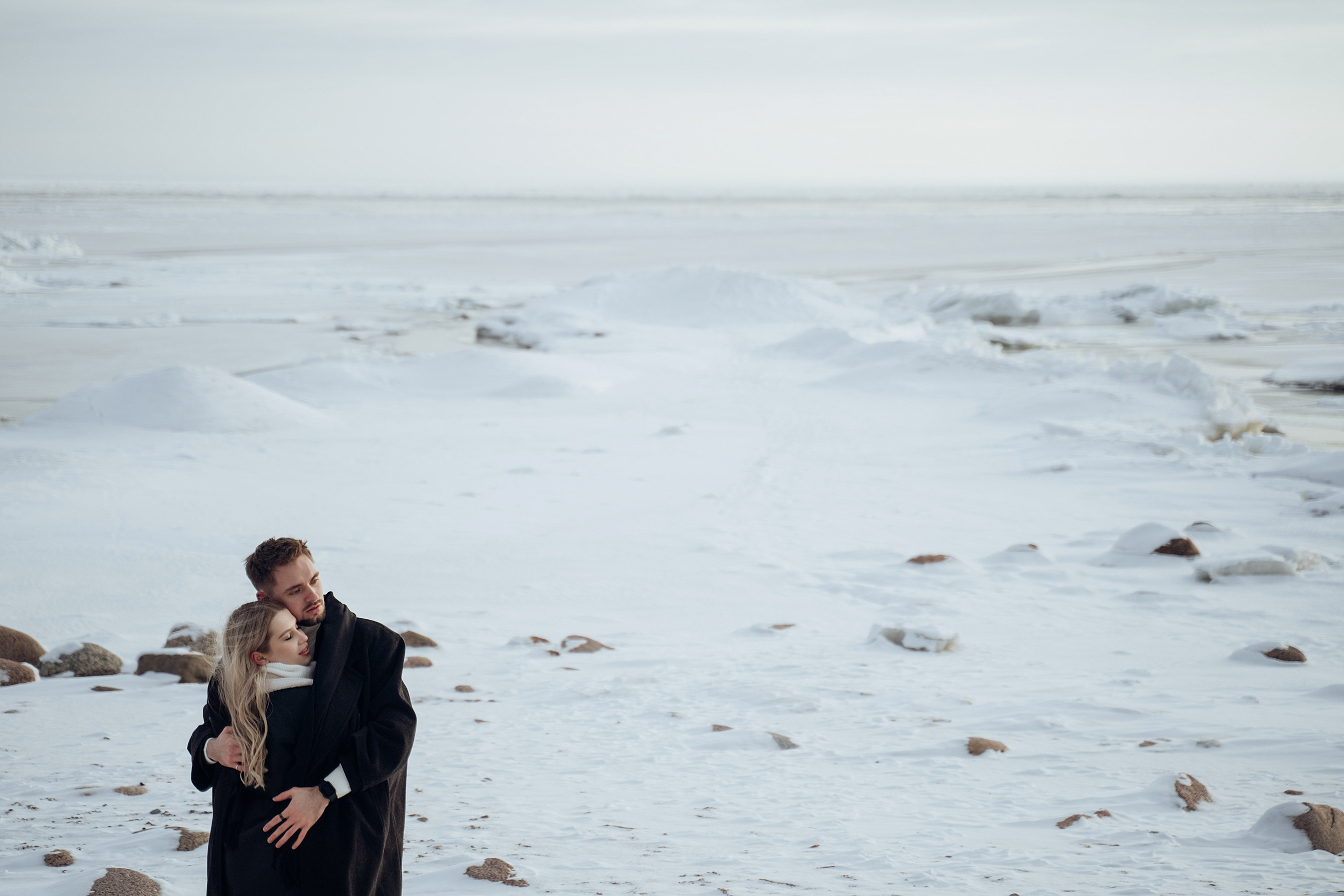 Love Story зимняя прогулка. Свадебный фотограф