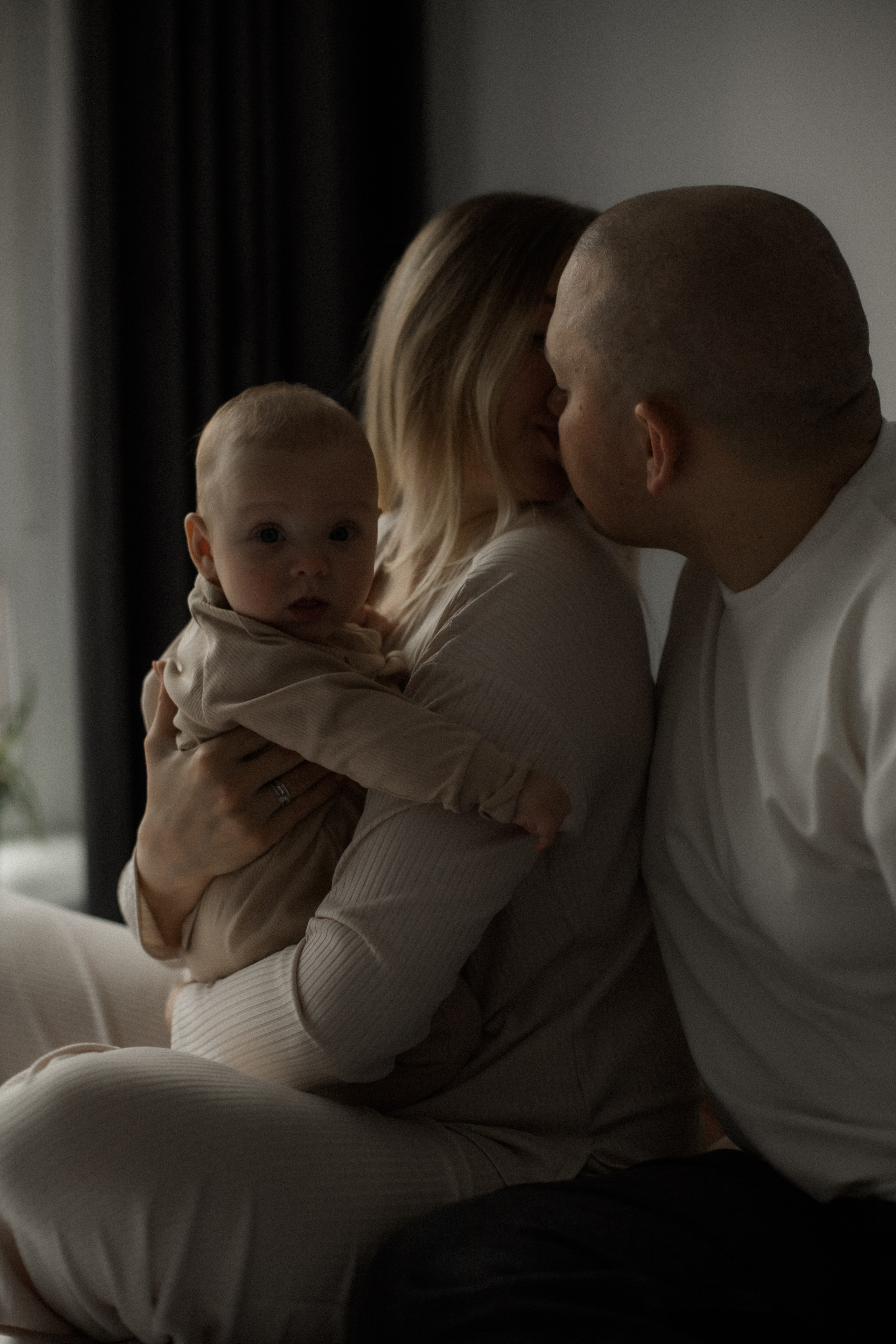 Семейная фотосъемка дома. Фотограф Карпачан Анастасия