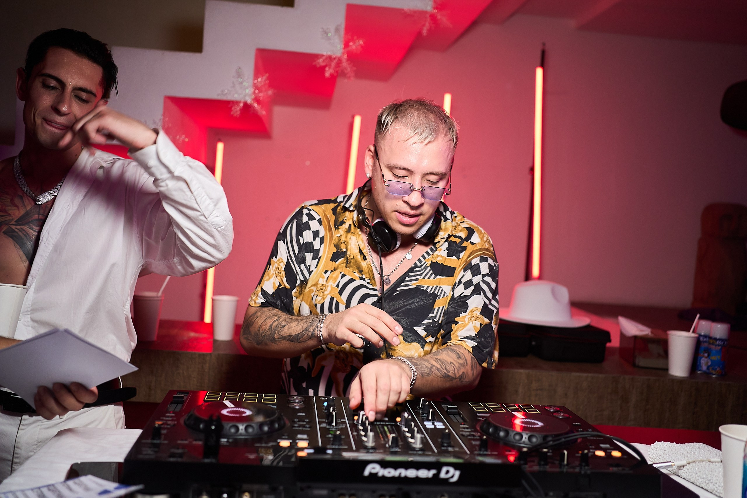 White Party НГ. Главная