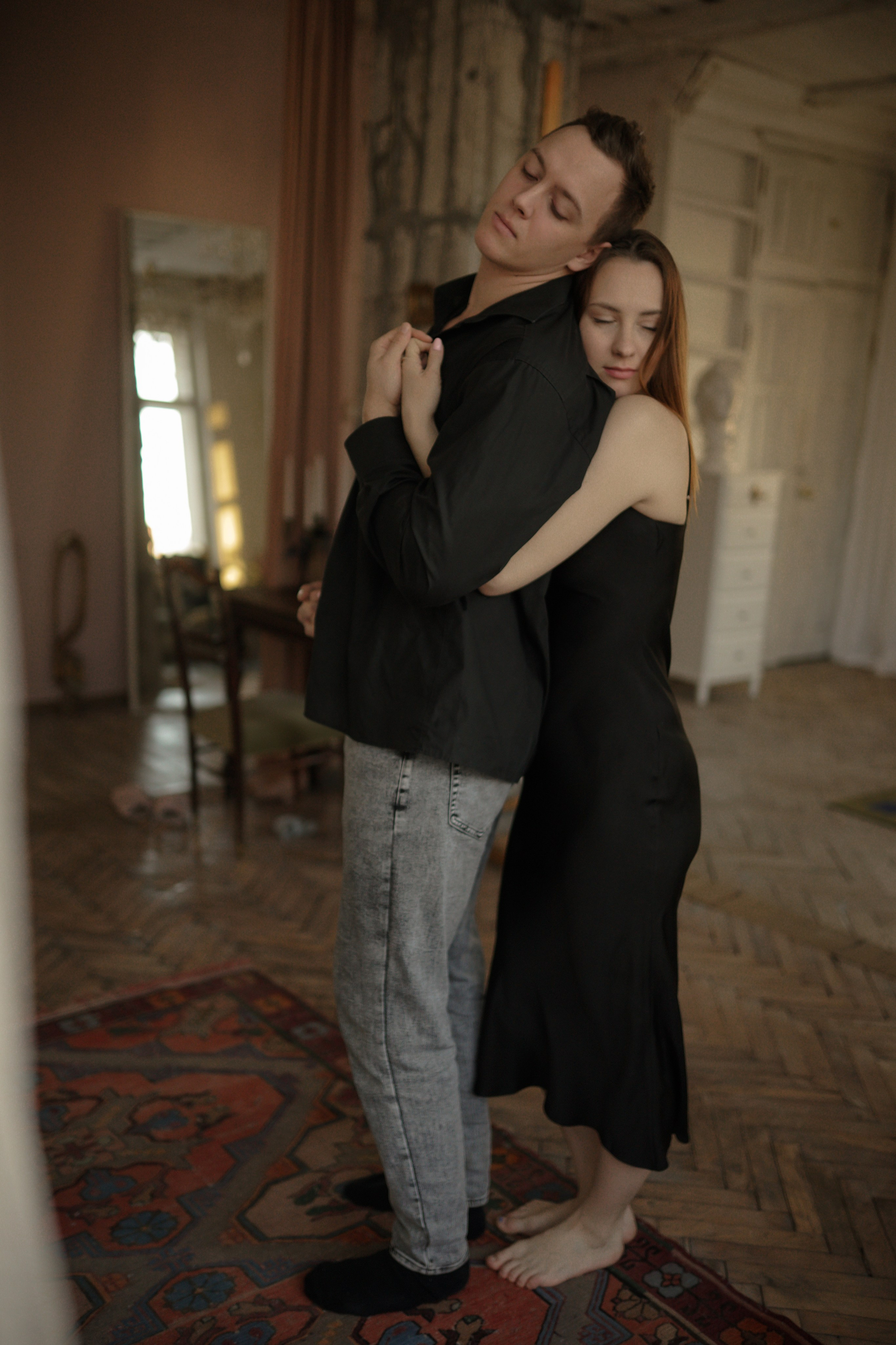 Черное-белое