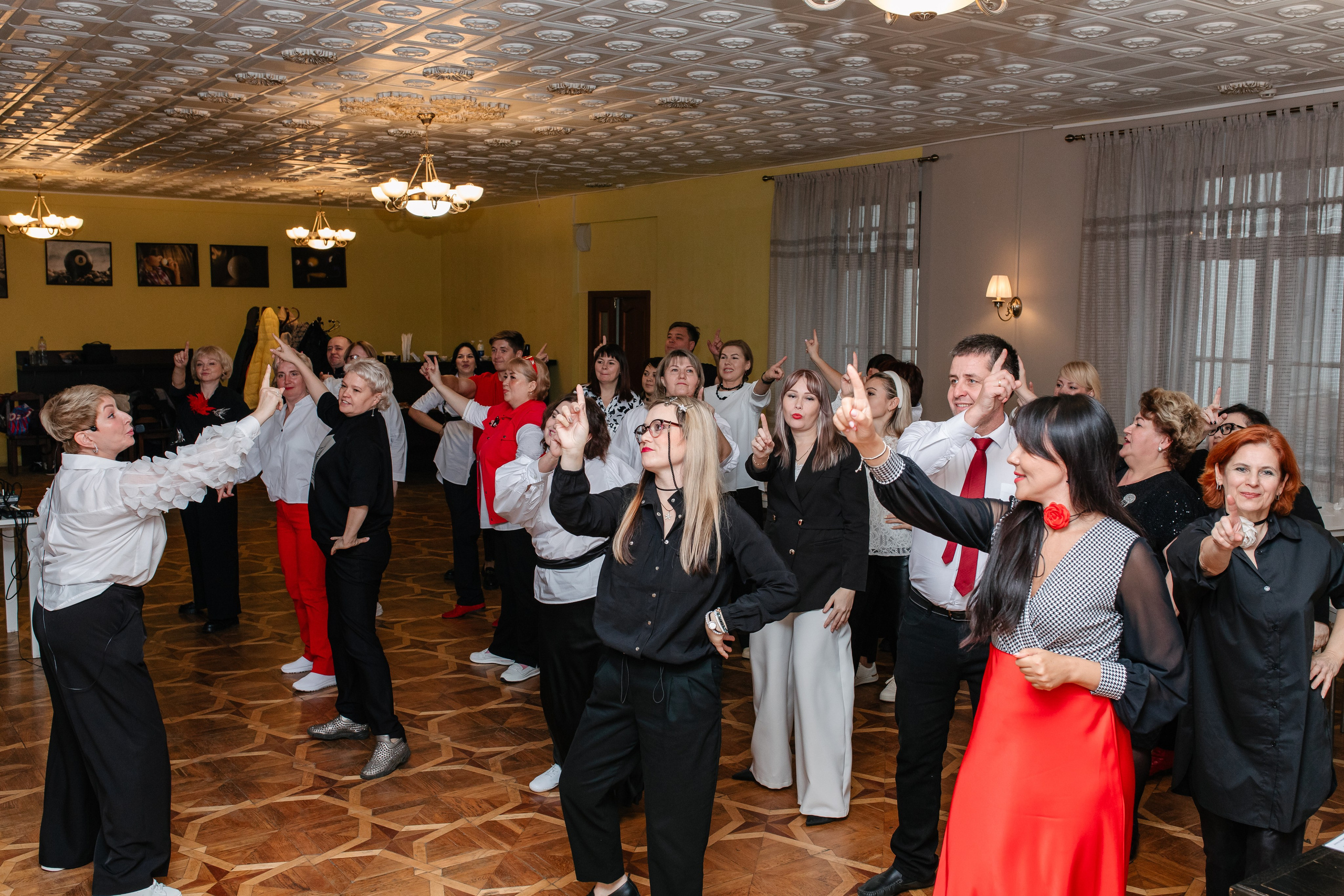 Мастер-класс для банкетных ведущих. Октябрь 2024. Фотограф Пермь. Свадьбы. Семья и дети, школа, д. сад. Фотокниги