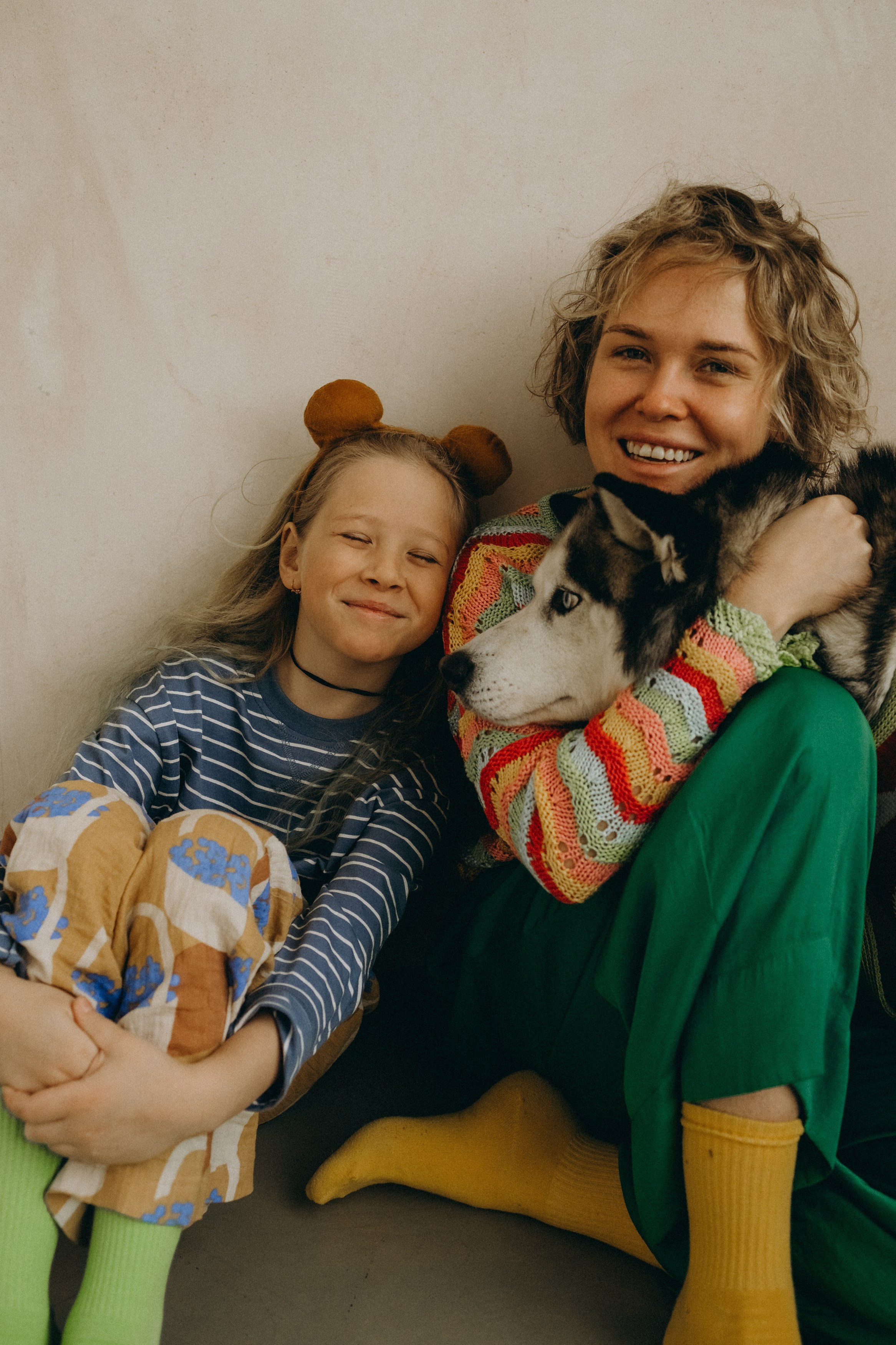 Катя, Лида, Вольт. Главная