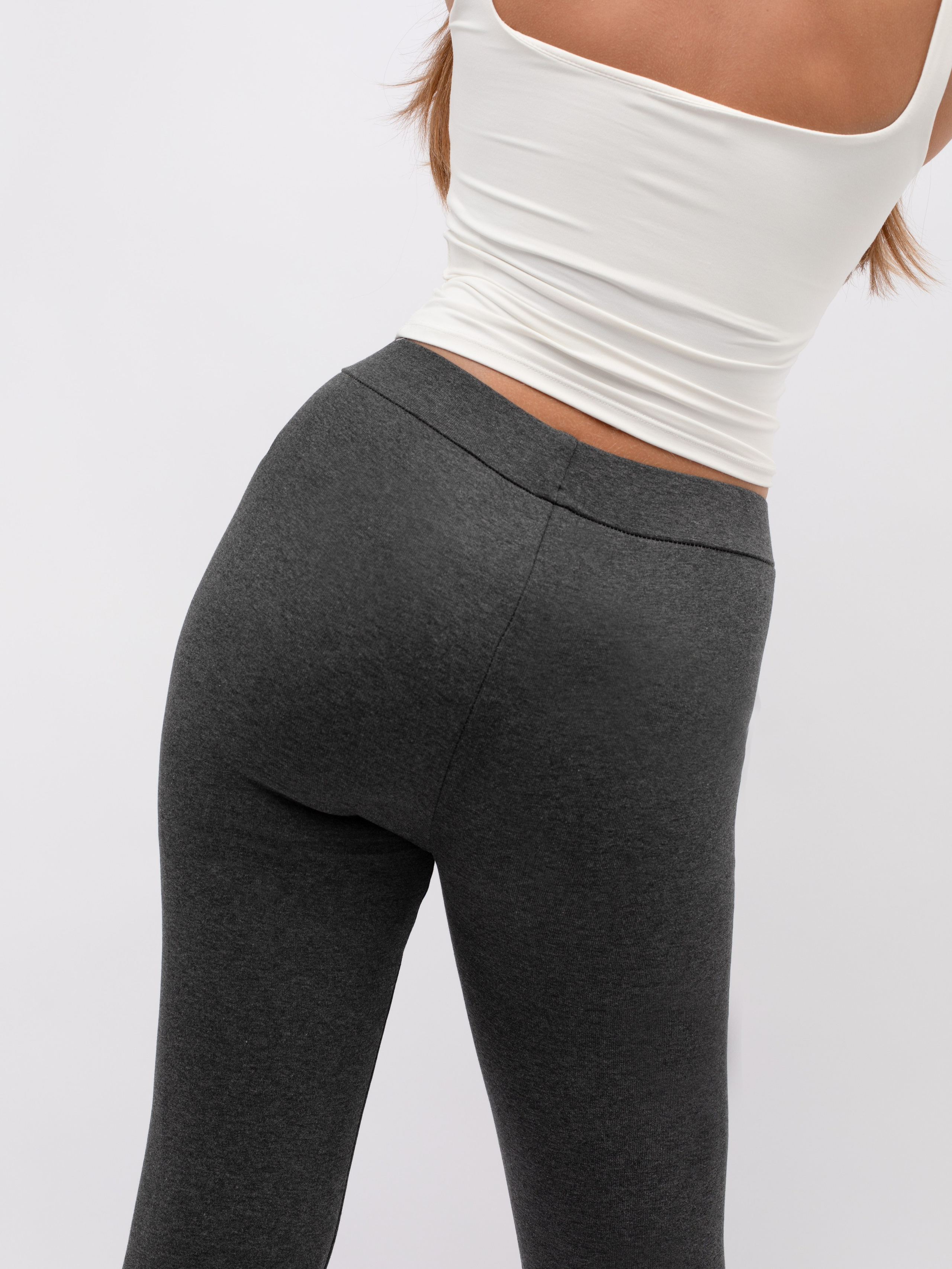 Утепленные лосины. Фотостудия предметной и модельной съёмки для маркетплейсов