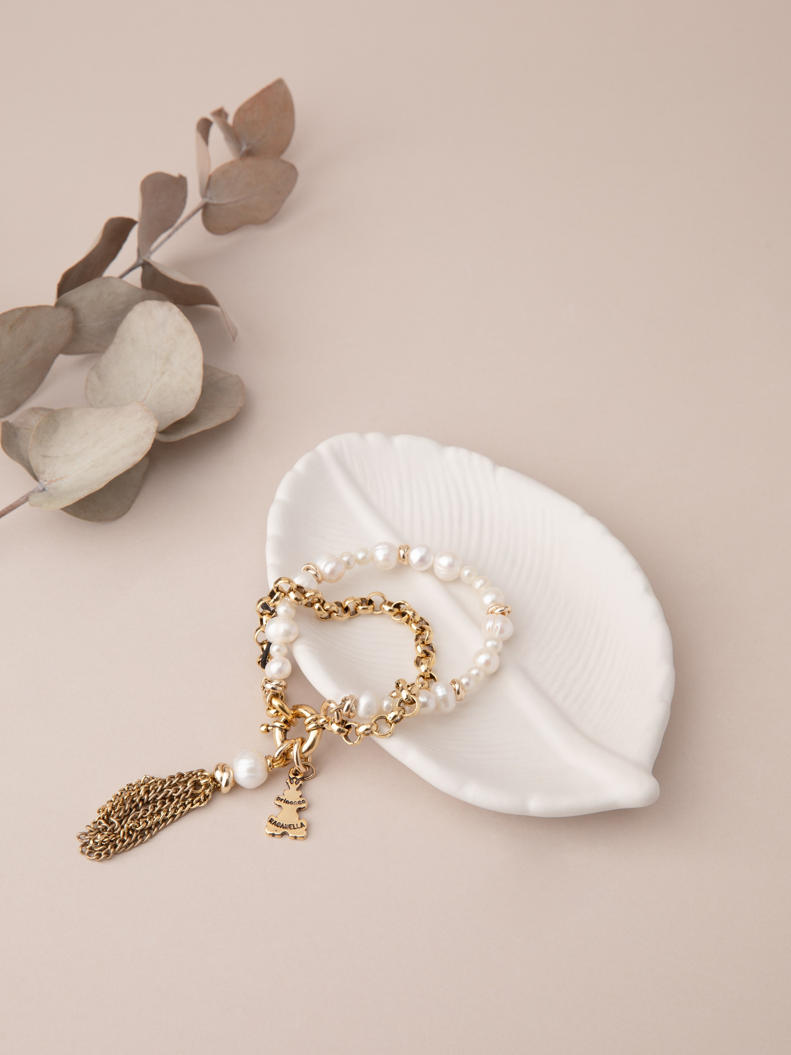 Украшения. Фотостудия предметной и модельной съёмки для маркетплейсов