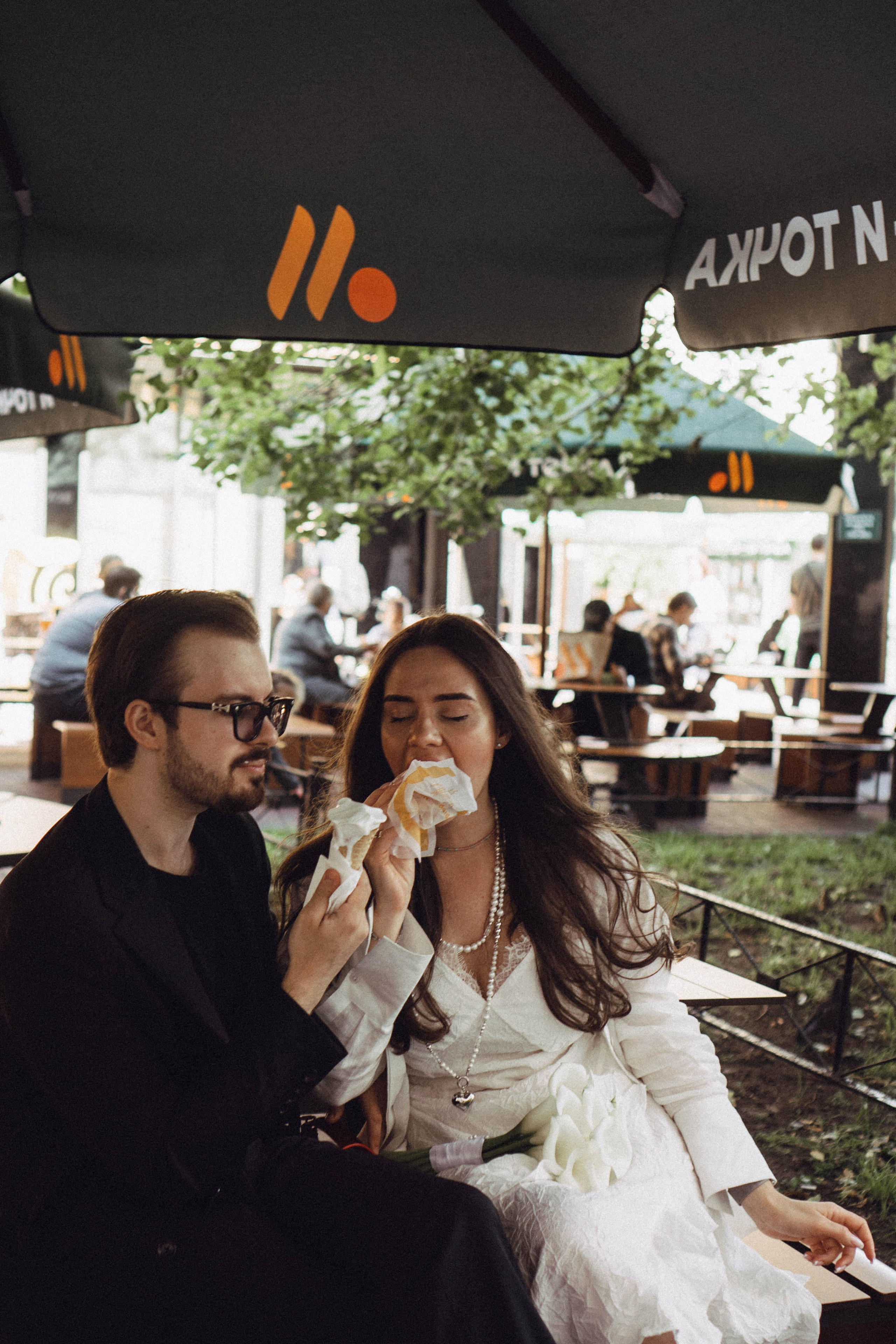 СВАДЕБНАЯ СЬЕМКА В ПАРКЕ ПОБЕДЫ И ПРОГУЛКА ПО МОСКОВСКОМУ ПРОСПЕКТУ. Профессиональный фотограф, Санкт-Петербург — Виктория Богомолова