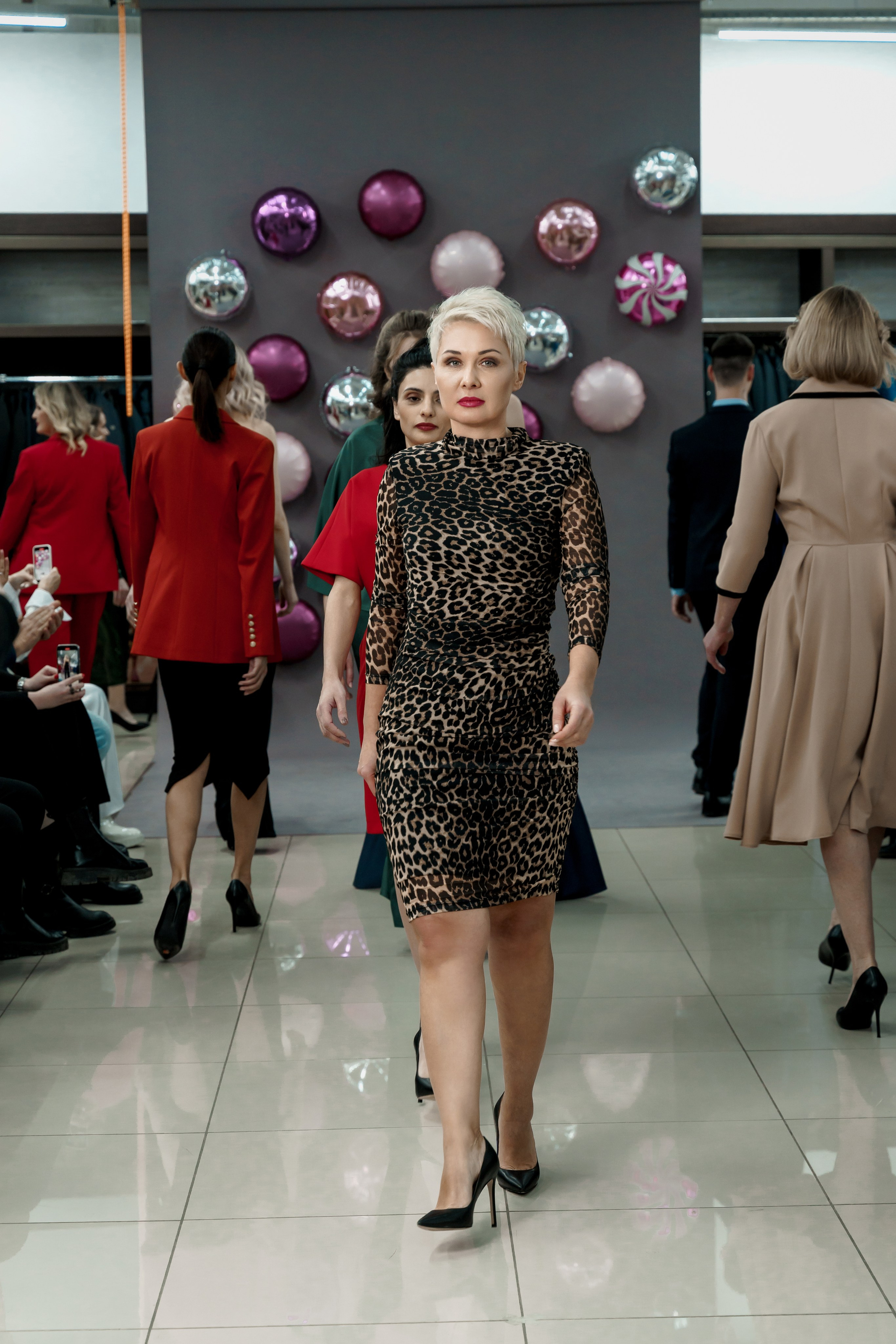 Фотосъемка показа мод для бренда. Фотограф Ким Наталья в Красноярске